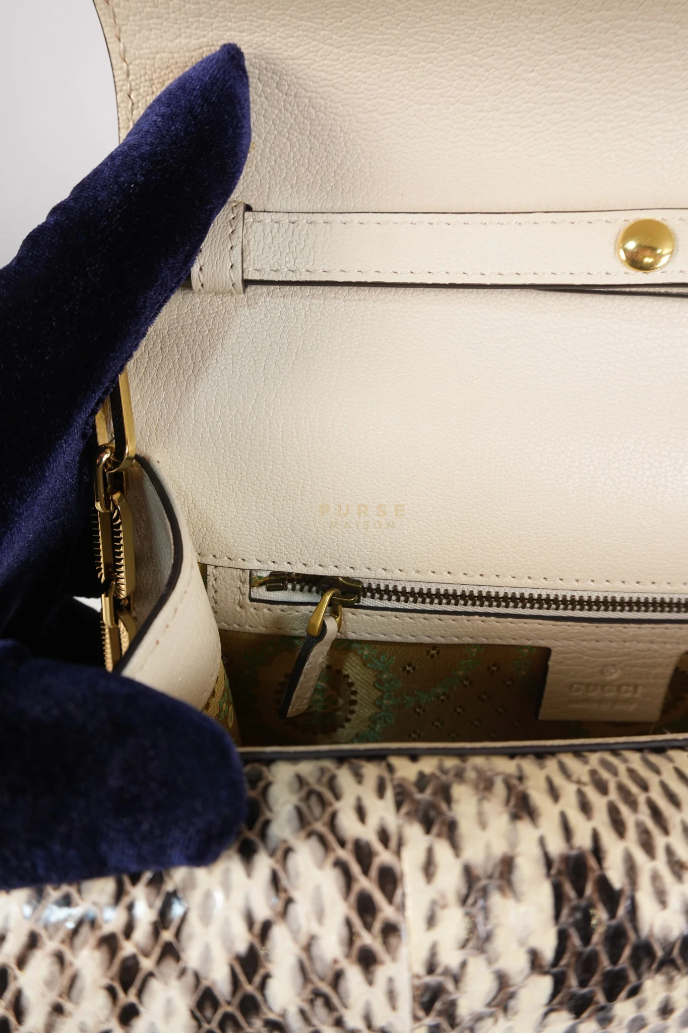 Gucci Ottilia Bee Printed Bamboo Top Handle Bag Small in Cream Leather and Snakeskin - Image 30