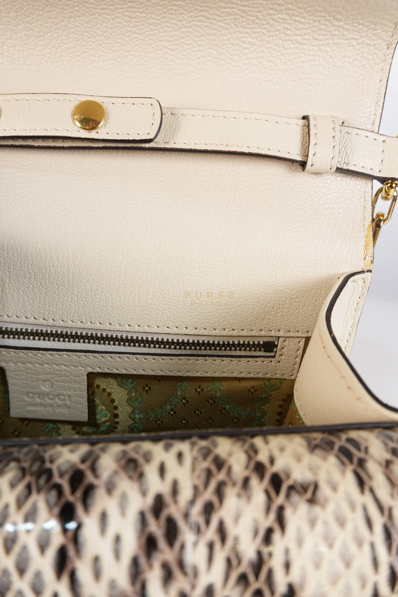 Gucci Ottilia Bee Printed Bamboo Top Handle Bag Small in Cream Leather and Snakeskin - Image 31