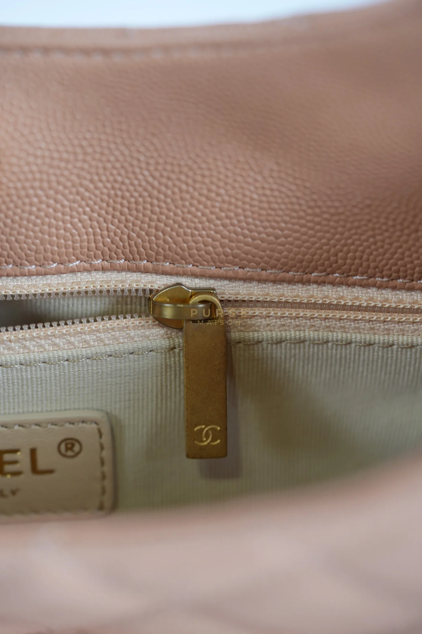 Chanel Wavy Small Hobo Caramel Caviar Leather in Aged Gold Hardware (Microchip) - Image 22