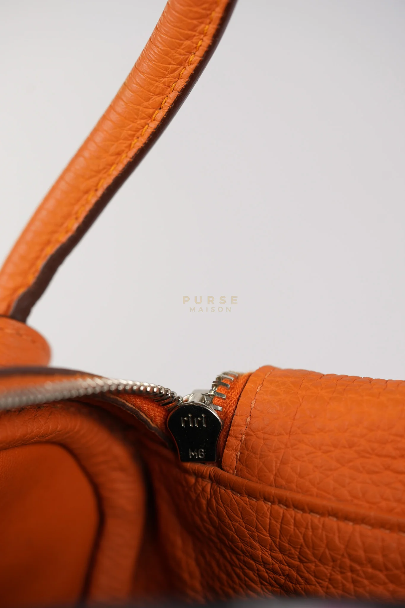 Hermes Lindy 34 Orange Clemence Leather Palladium Hardware Stamp Square O(2011) - Image 33