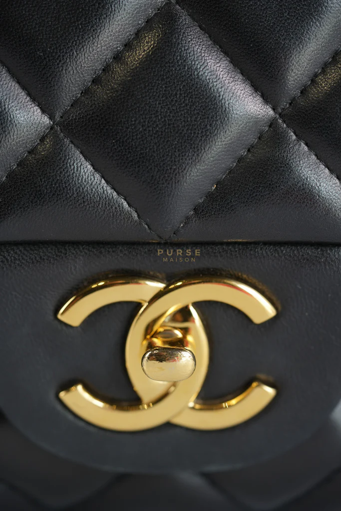 Chanel Classic Double Flap Maxi in Black Lambskin Leather and Gold Hardware Series 14 - Image 45
