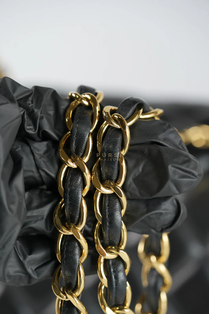 Chanel Classic Double Flap Maxi in Black Lambskin Leather and Gold Hardware Series 14 - Image 63