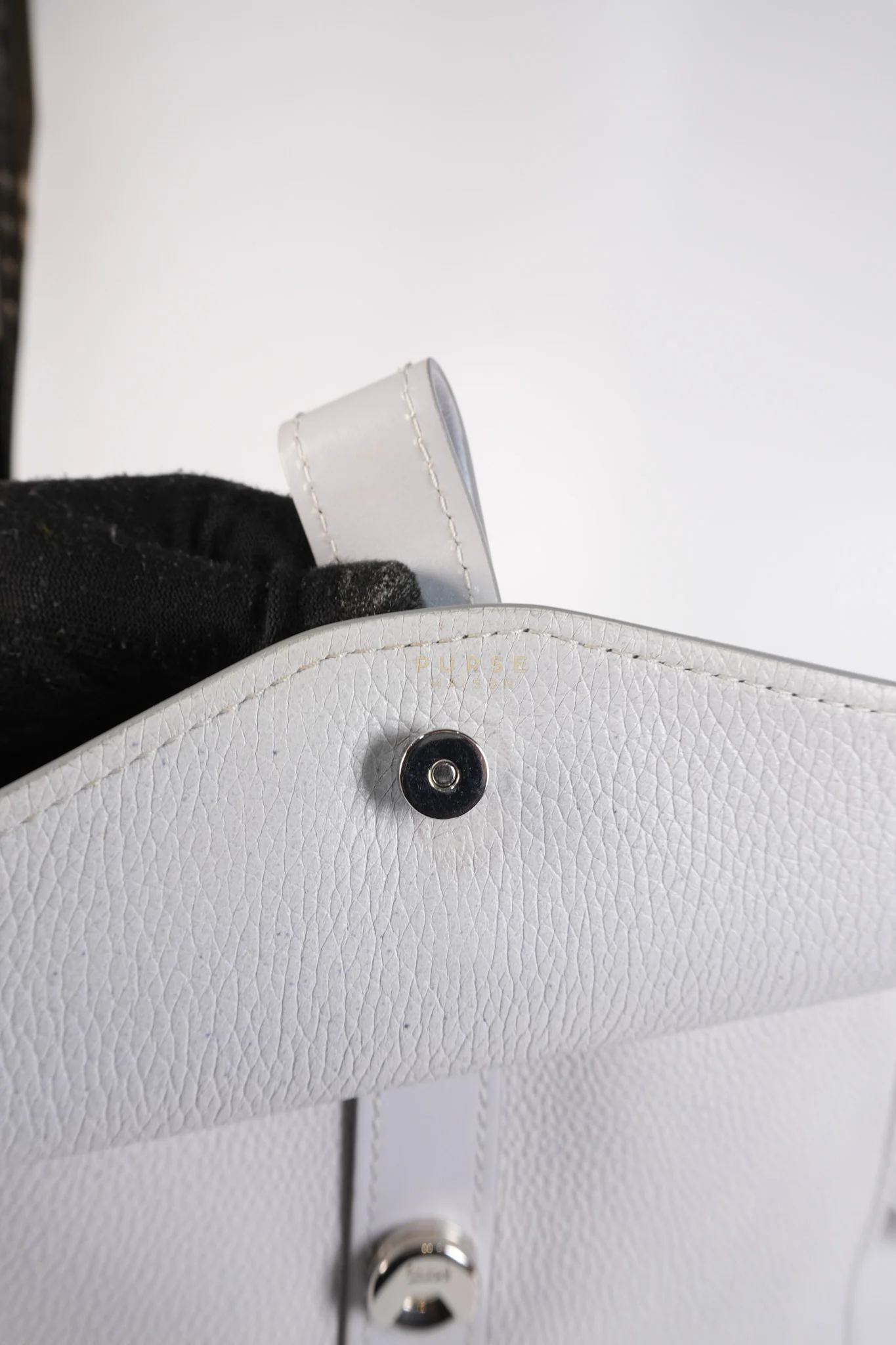 Chloe Aby Day Bag Small in Light Gray - Image 25