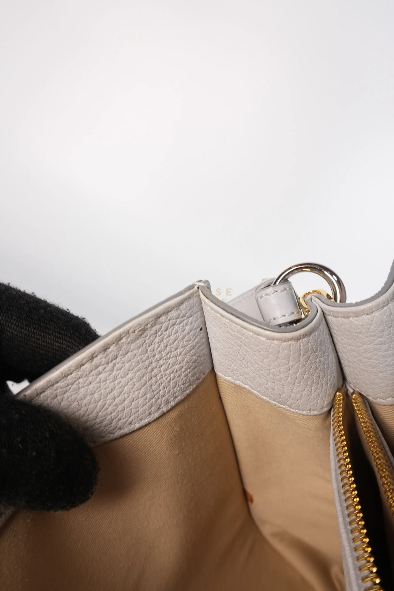 Chloe Aby Day Bag Small in Light Gray - Image 27