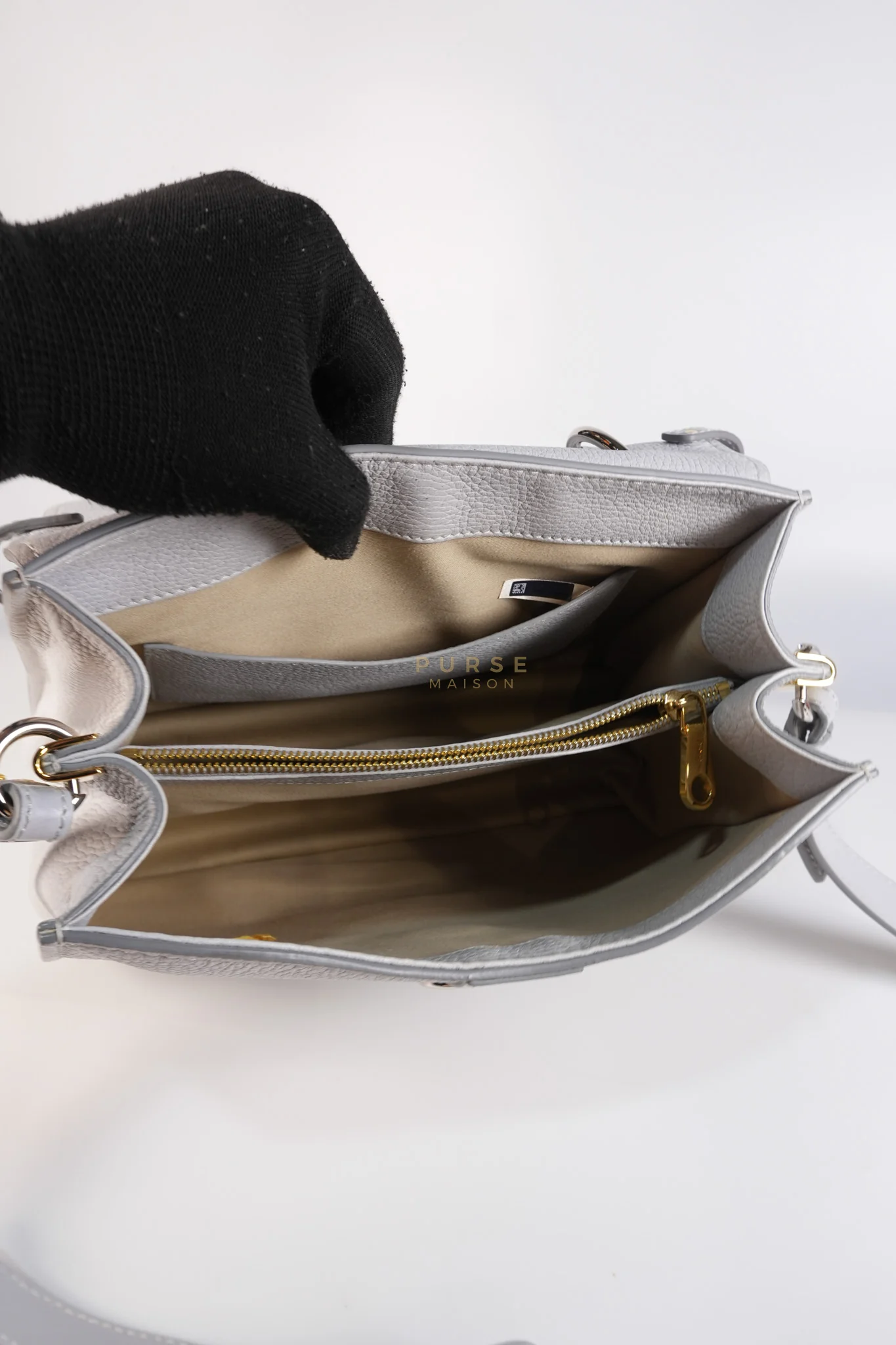 Chloe Aby Day Bag Small in Light Gray - Image 33