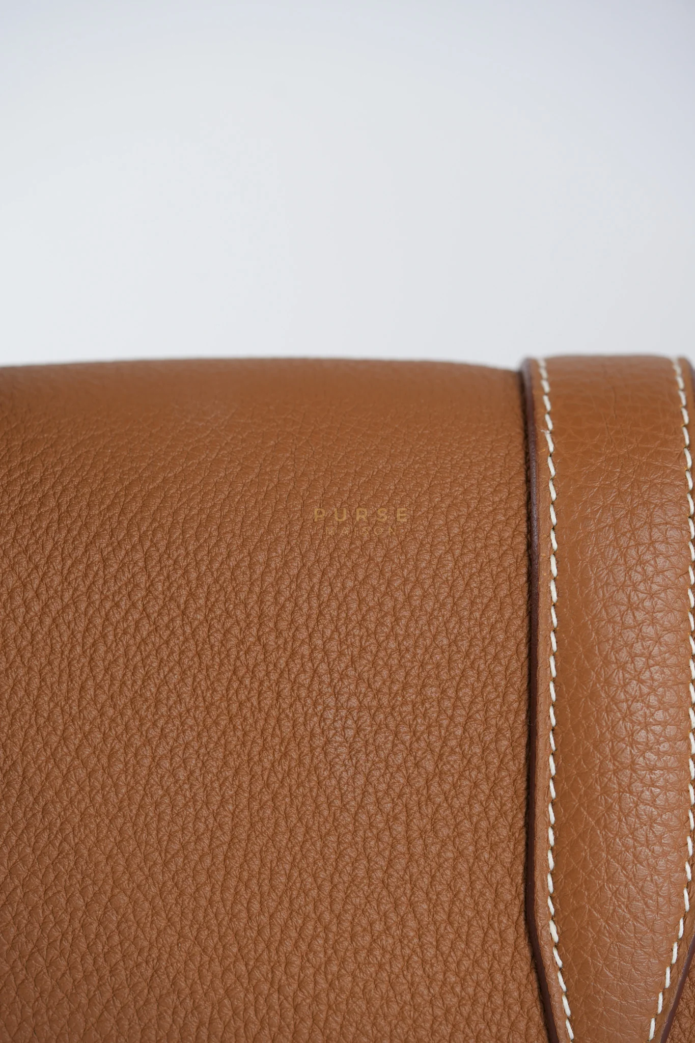 Hermes Steve Light Junior in Gold Togo Leather and Palladium Hardware Stamp Z (2021) - Image 13