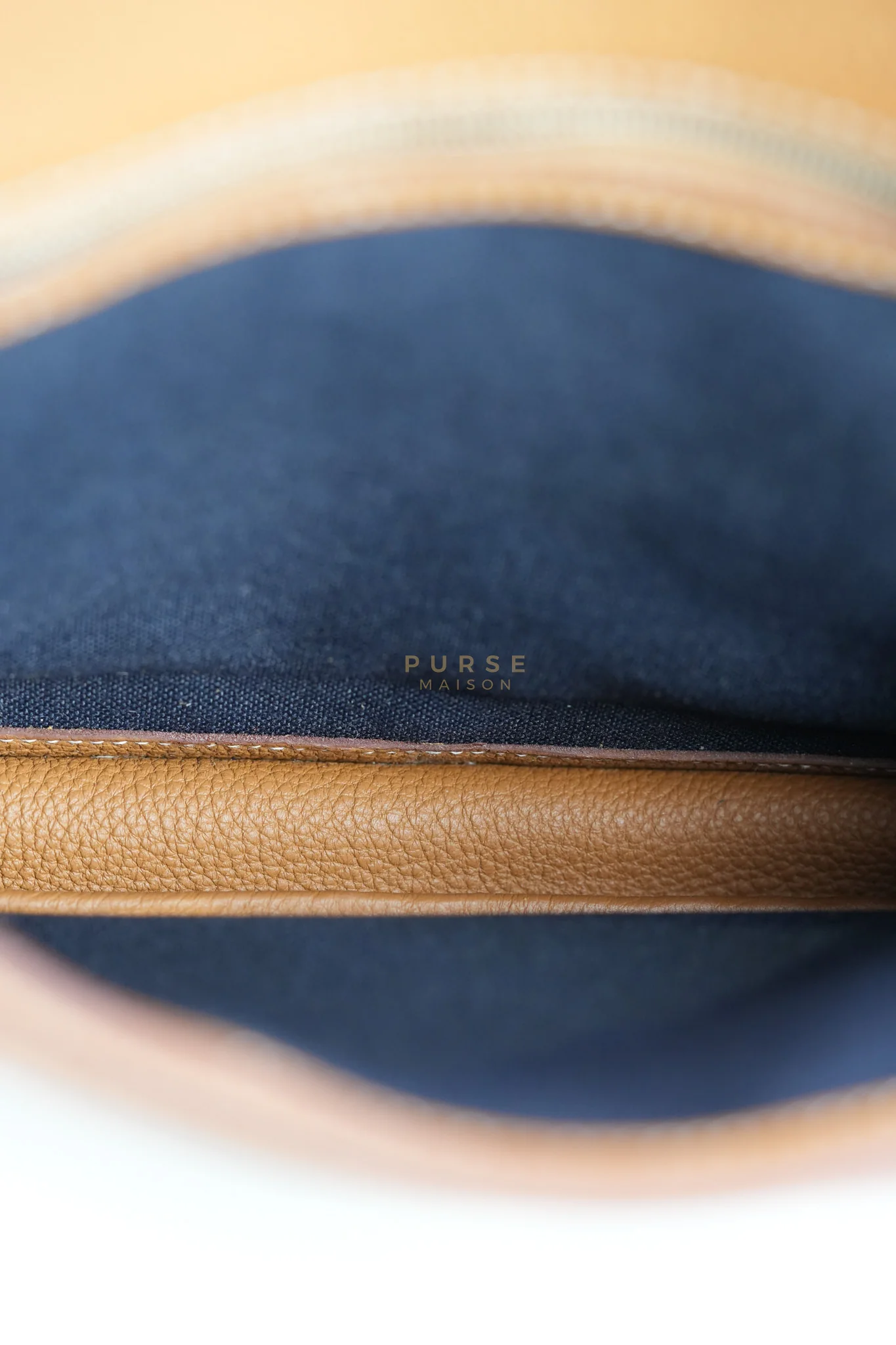 Hermes Steve Light Junior in Gold Togo Leather and Palladium Hardware Stamp Z (2021) - Image 24