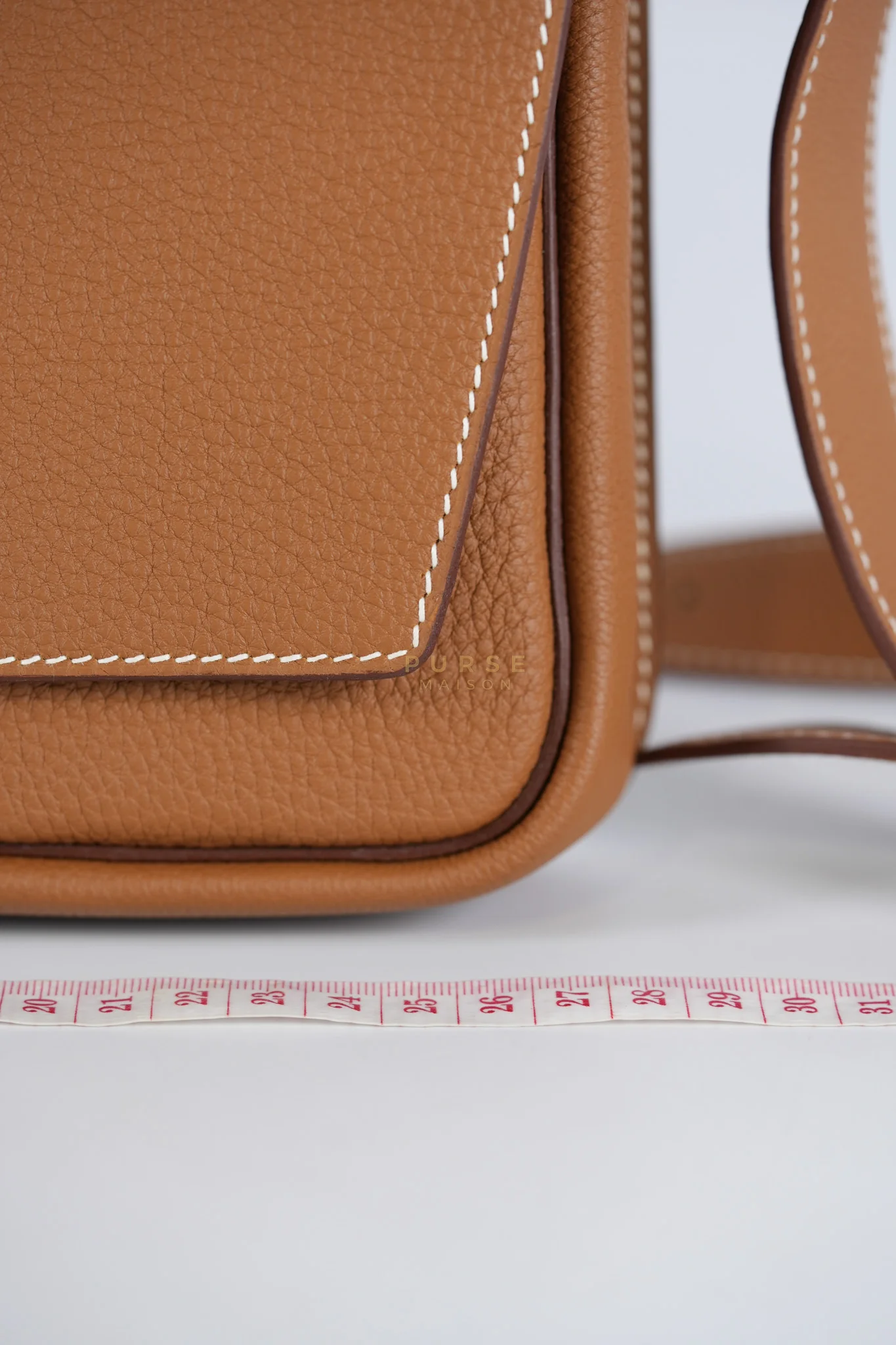 Hermes Steve Light Junior in Gold Togo Leather and Palladium Hardware Stamp Z (2021) - Image 31