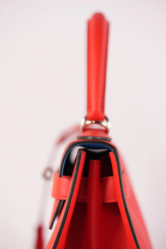 Hermes Kelly 28 Sellier in Rouge Coeur/Rose Extreme/Blue Zanzibar Epsom Leather and Palladium Hardware Stamp Z (2021) - Image 18