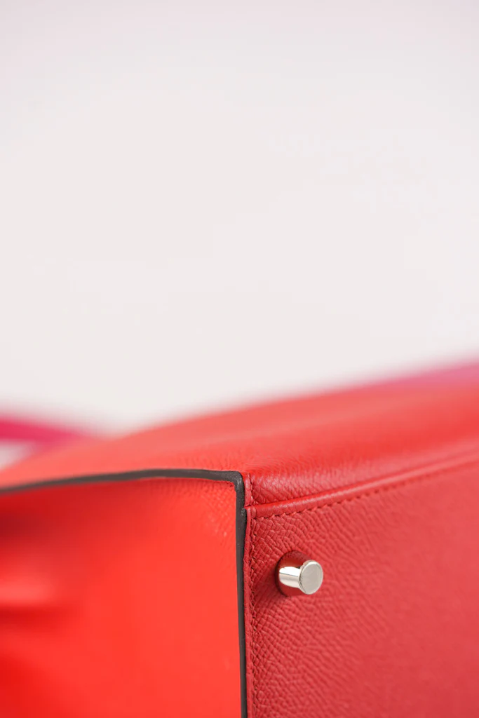 Hermes Kelly 28 Sellier in Rouge Coeur/Rose Extreme/Blue Zanzibar Epsom Leather and Palladium Hardware Stamp Z (2021) - Image 25