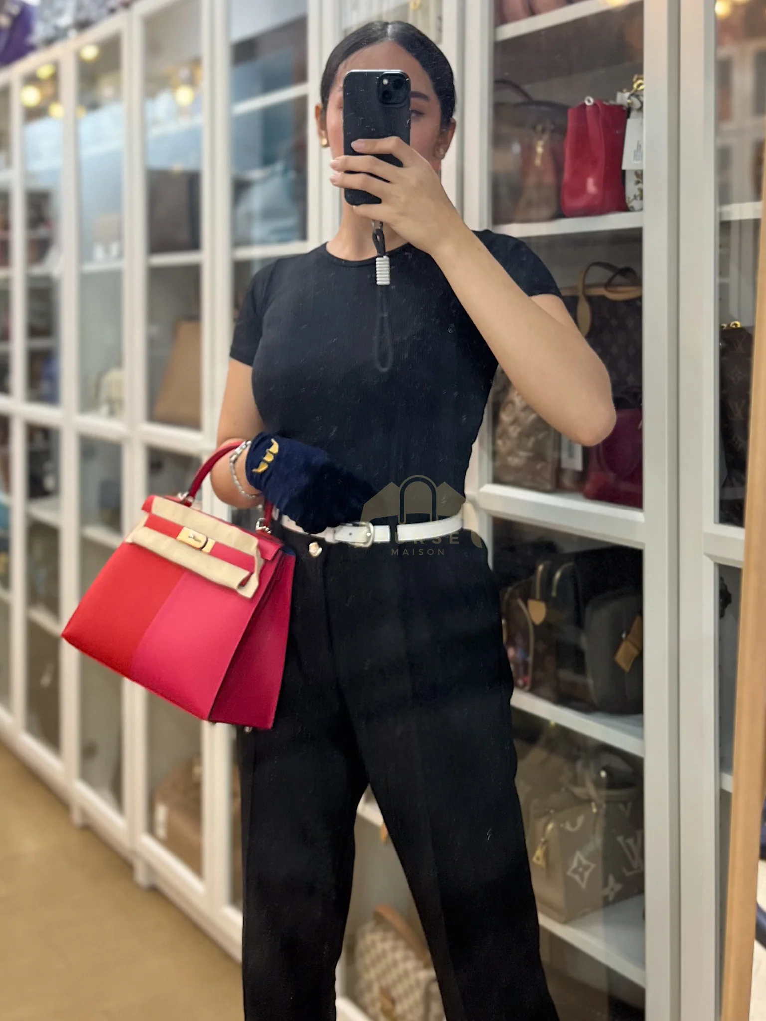 Hermes Kelly 28 Sellier in Rouge Coeur/Rose Extreme/Blue Zanzibar Epsom Leather and Palladium Hardware Stamp Z (2021) - Image 39