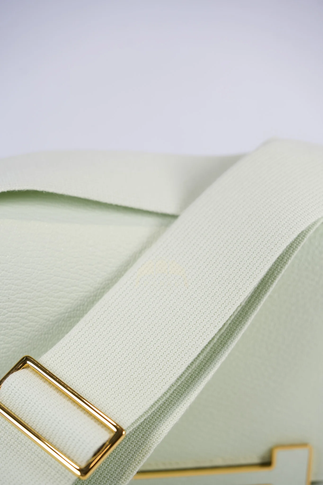 Hermes Geta Vert Fizz in Chevre Mysore Leather and Gold Hardware Stamp B (2023) - Image 16