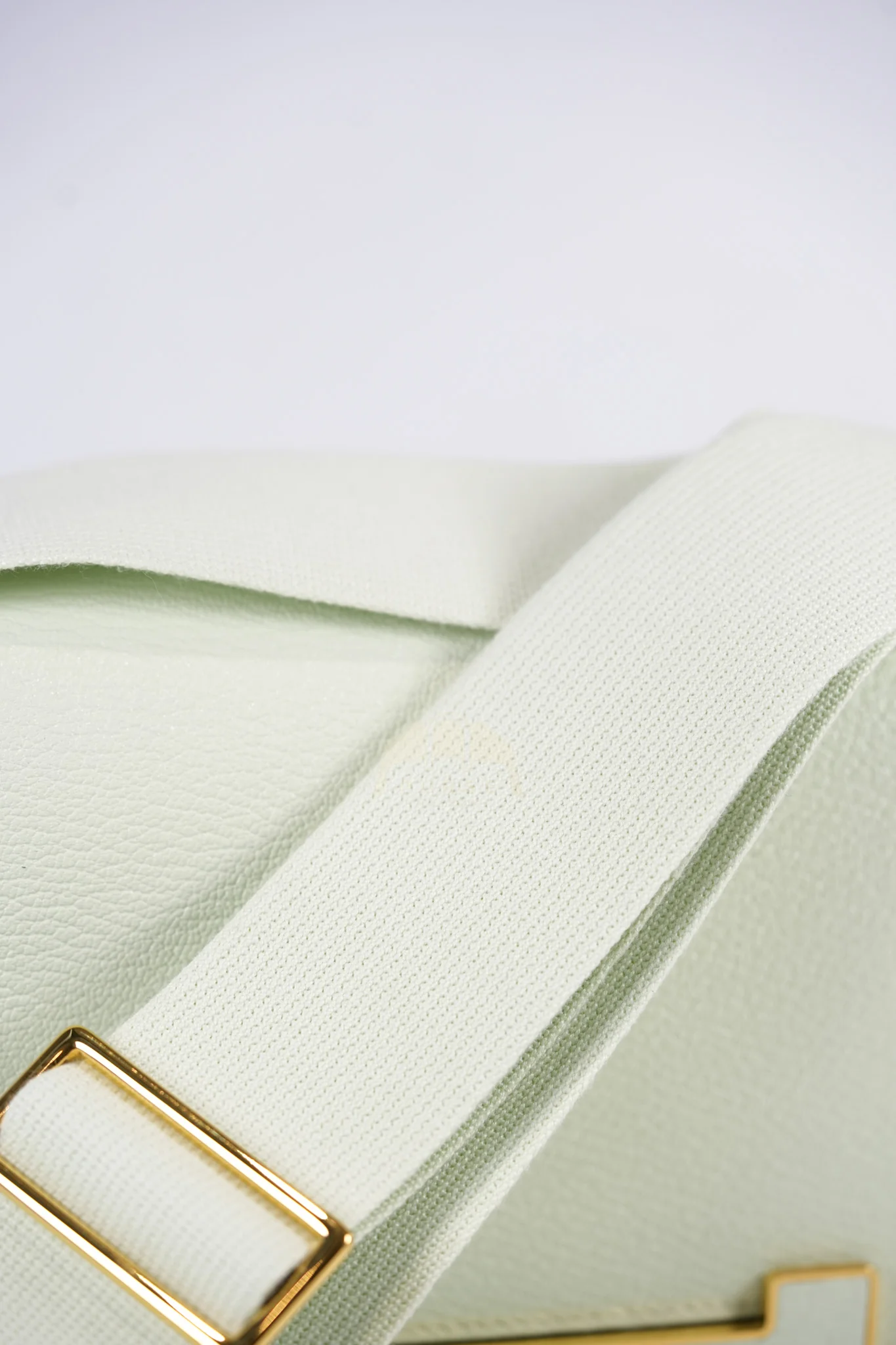 Hermes Geta Vert Fizz in Chevre Mysore Leather and Gold Hardware Stamp B (2023) - Image 17