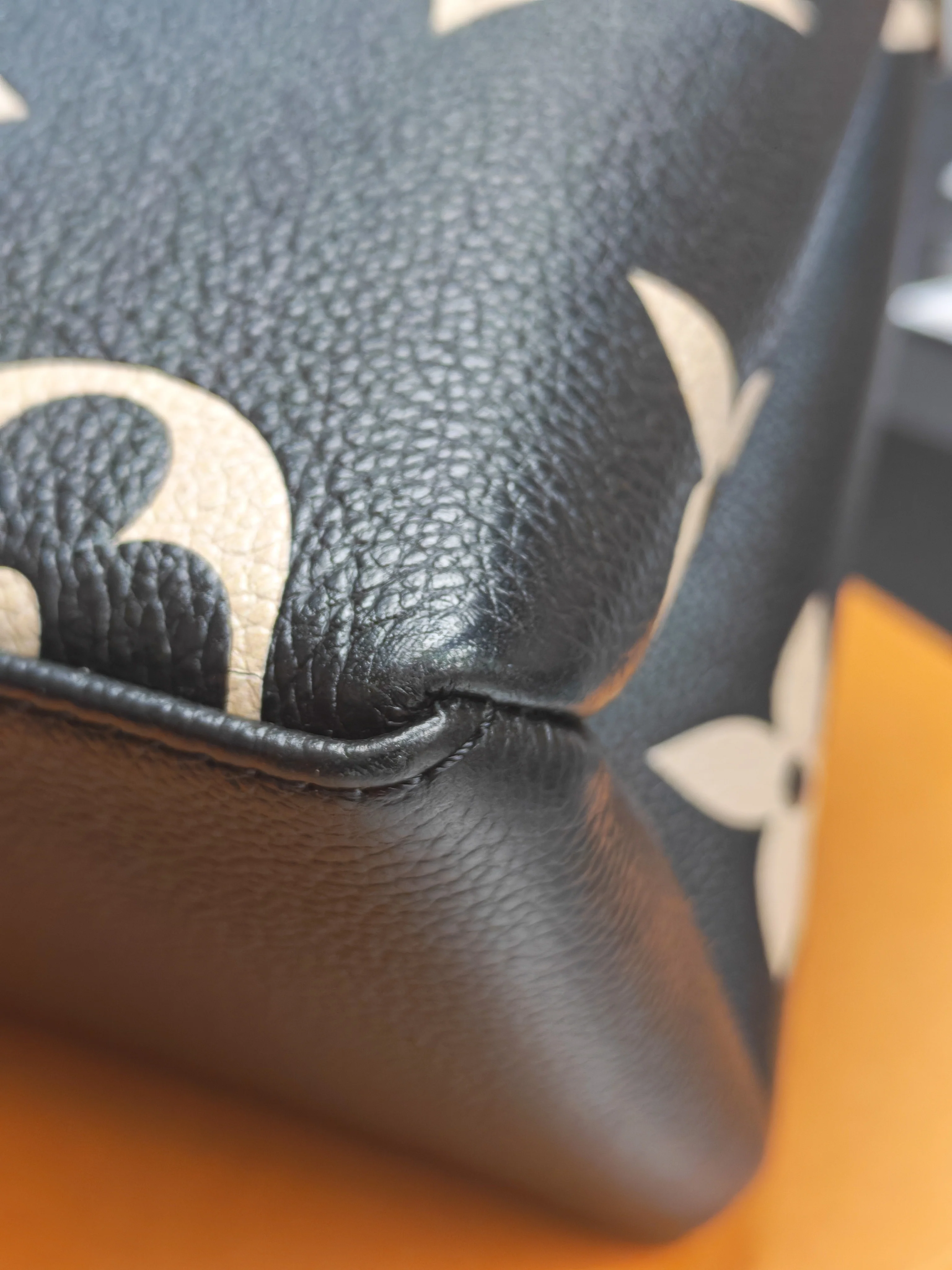 Louis Vuitton Petit Palais PM in Monogram Empreinte Bicolor Leather (Microchip) - Image 16