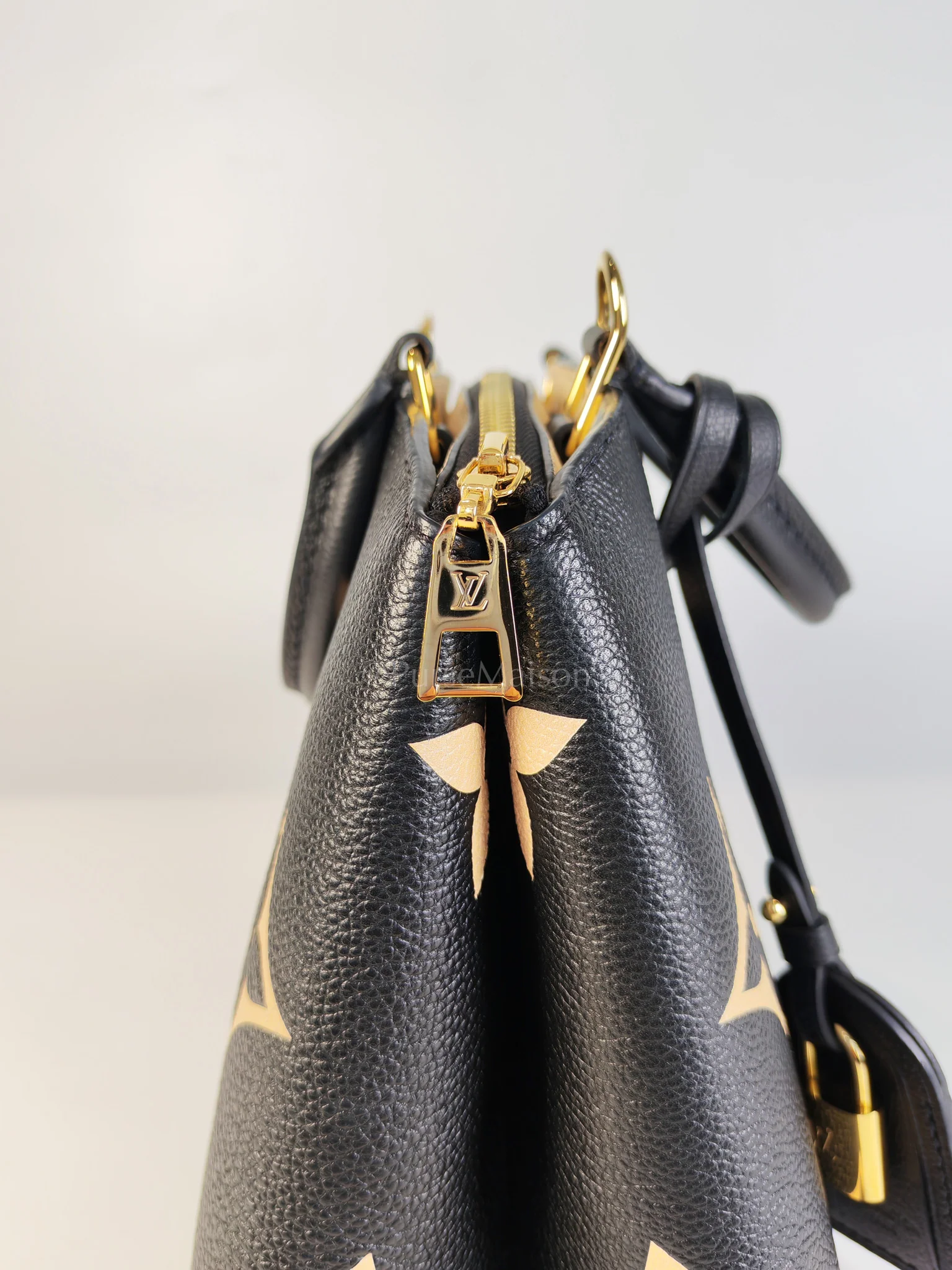 Louis Vuitton Petit Palais PM in Monogram Empreinte Bicolor Leather (Microchip) - Image 25