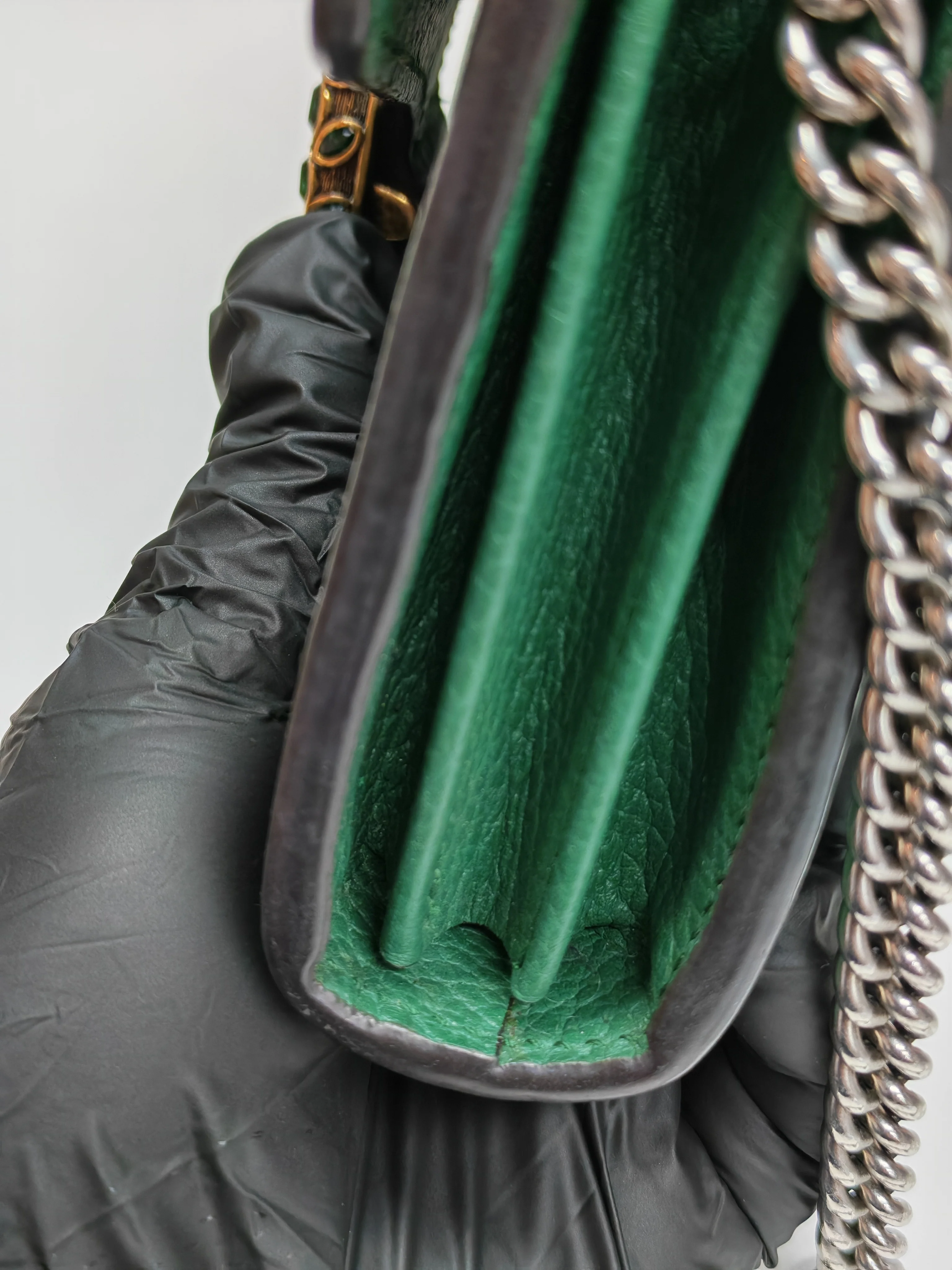 Gucci Dionysus Mini Chain Bag in Emerald Green Grained Leather Chain Bag - Image 30