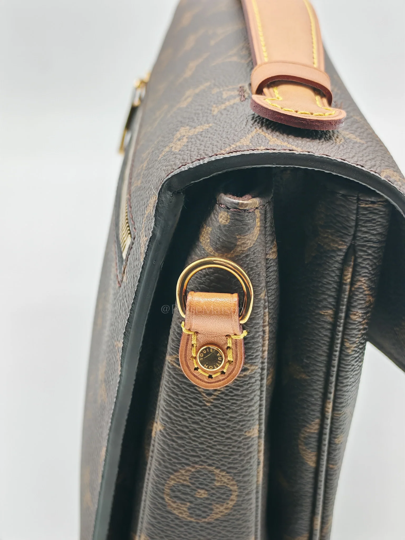 Louis Vuitton Pochette Metis in Monogram Canvas (Date Code: DU2199) - Image 20