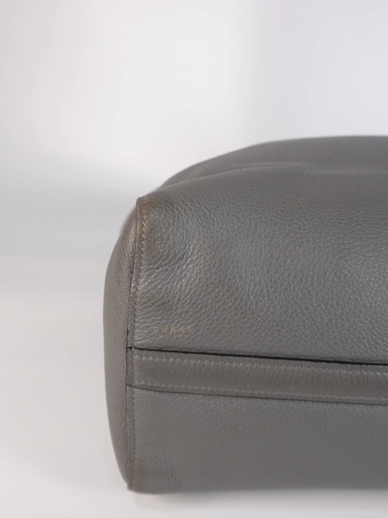 Prada Vitello Daino Large Tote Bag in Clay Gray - Image 9