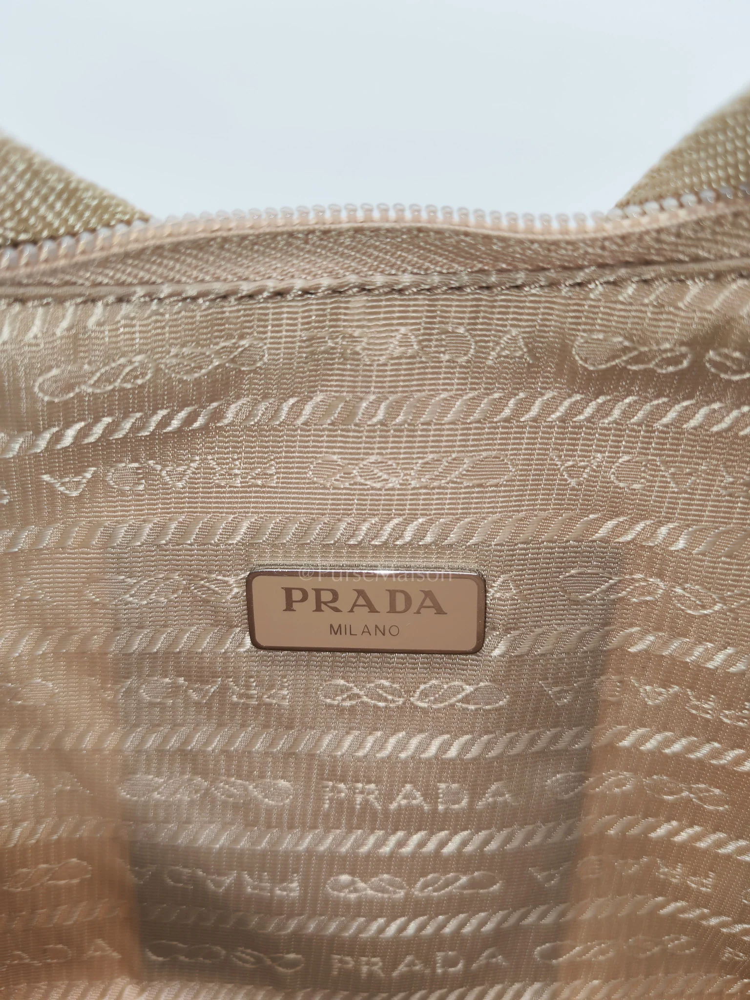 Prada Re-Edition 2000 Mini Bag in Beige Tessuto Nylon Canvas - Image 19