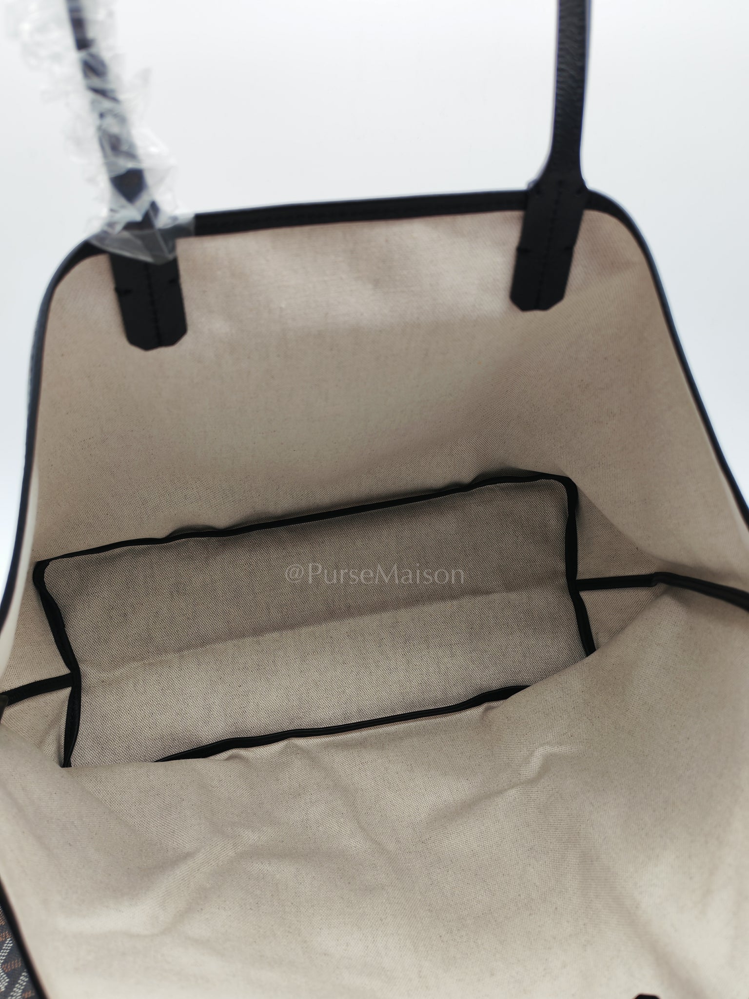 Saint Louis PM with Croc Universel Clip Charm in Noir/Black Goyardine Canvas - Image 18