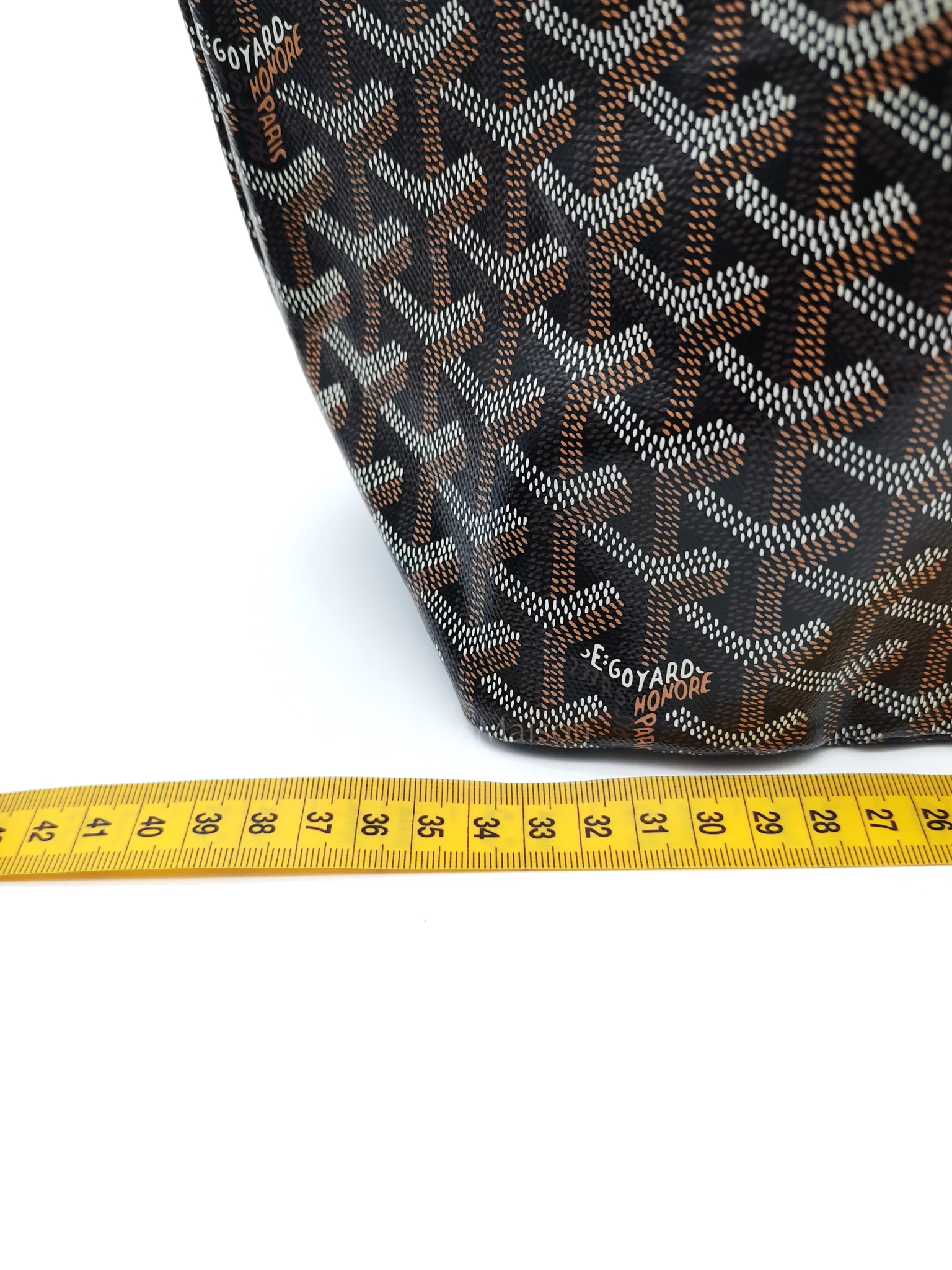 Saint Louis PM with Croc Universel Clip Charm in Noir/Black Goyardine Canvas - Image 22