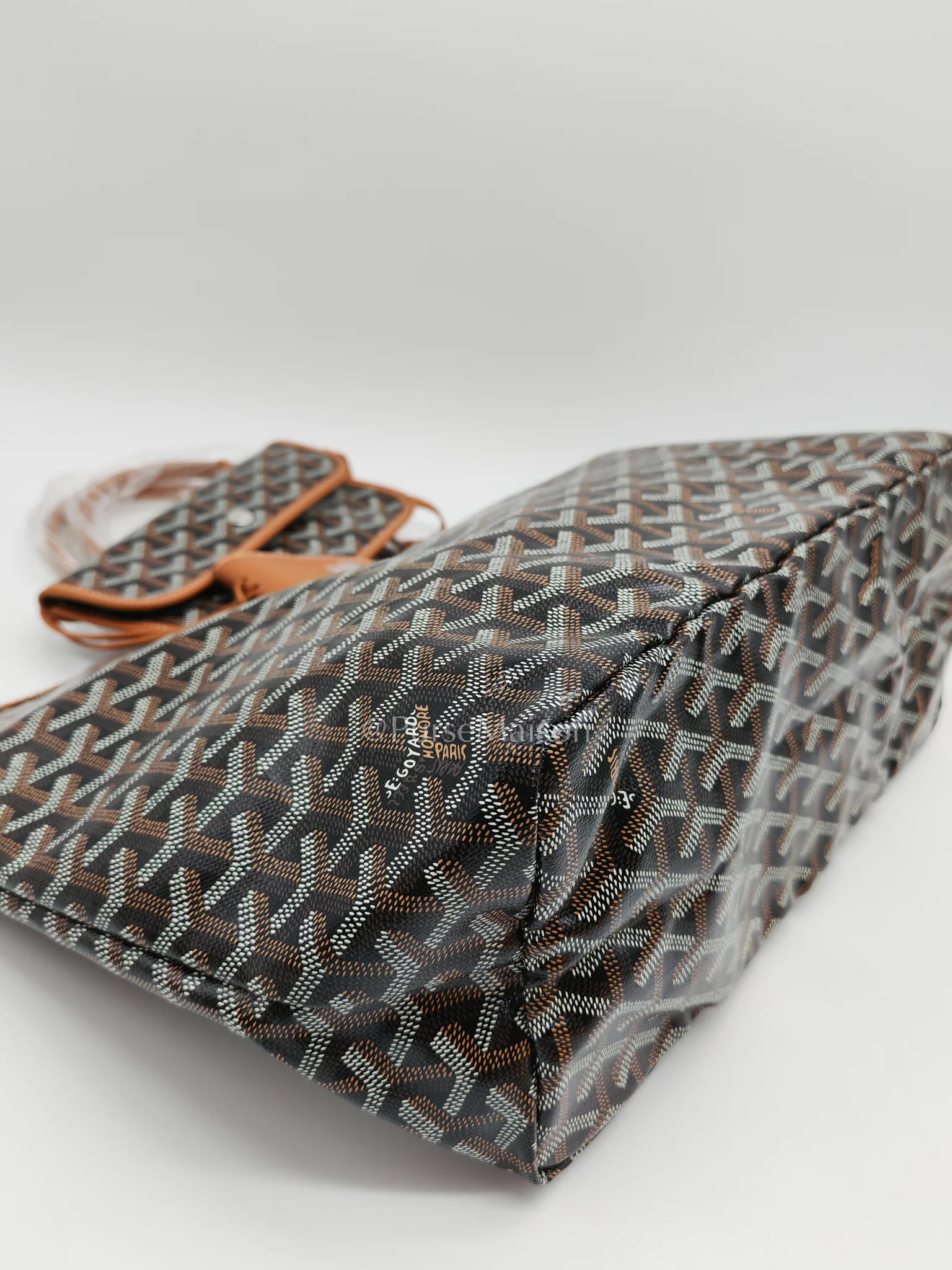 Goyard Saint Louis PM Tan with Croc Universel Clip Charm in Goyardine Canvas Tote Bag - Image 8