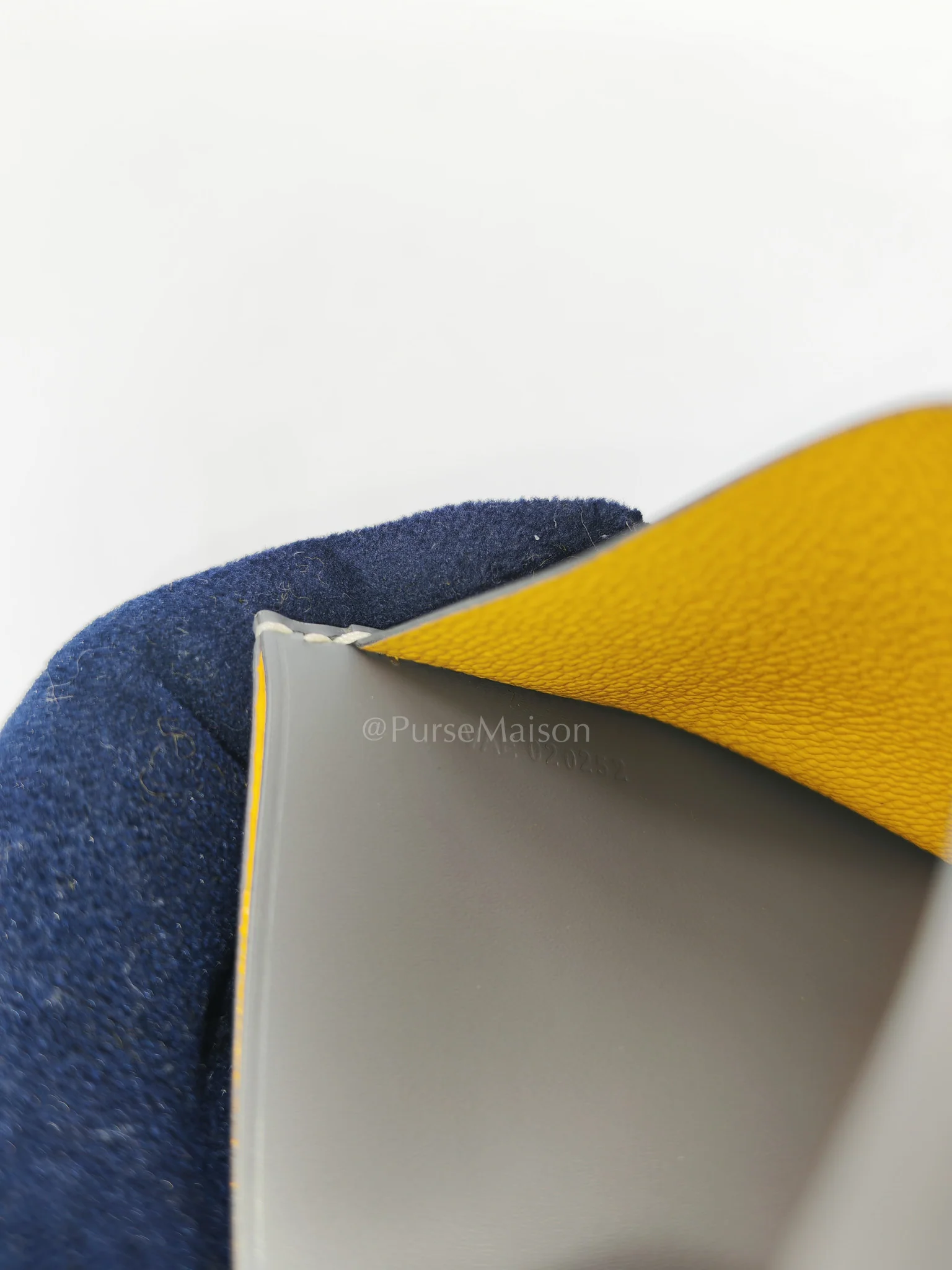 Goyard Saint Sulpice Card Holder in Gray Goyardine Canvas - Image 11
