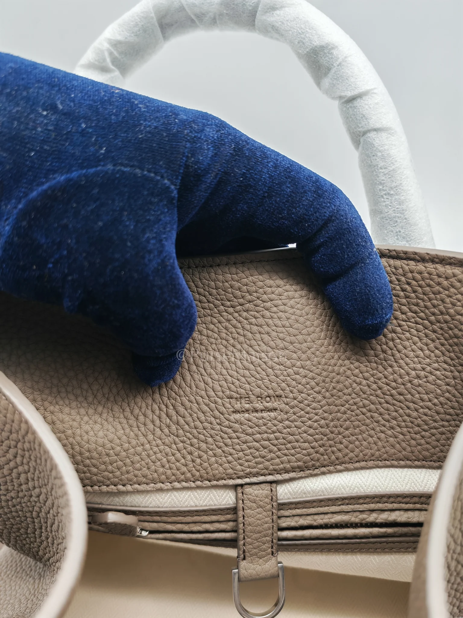 The Row Soft Marguax 12 Matte Smoke Toupe Calfskin Leather - Image 18