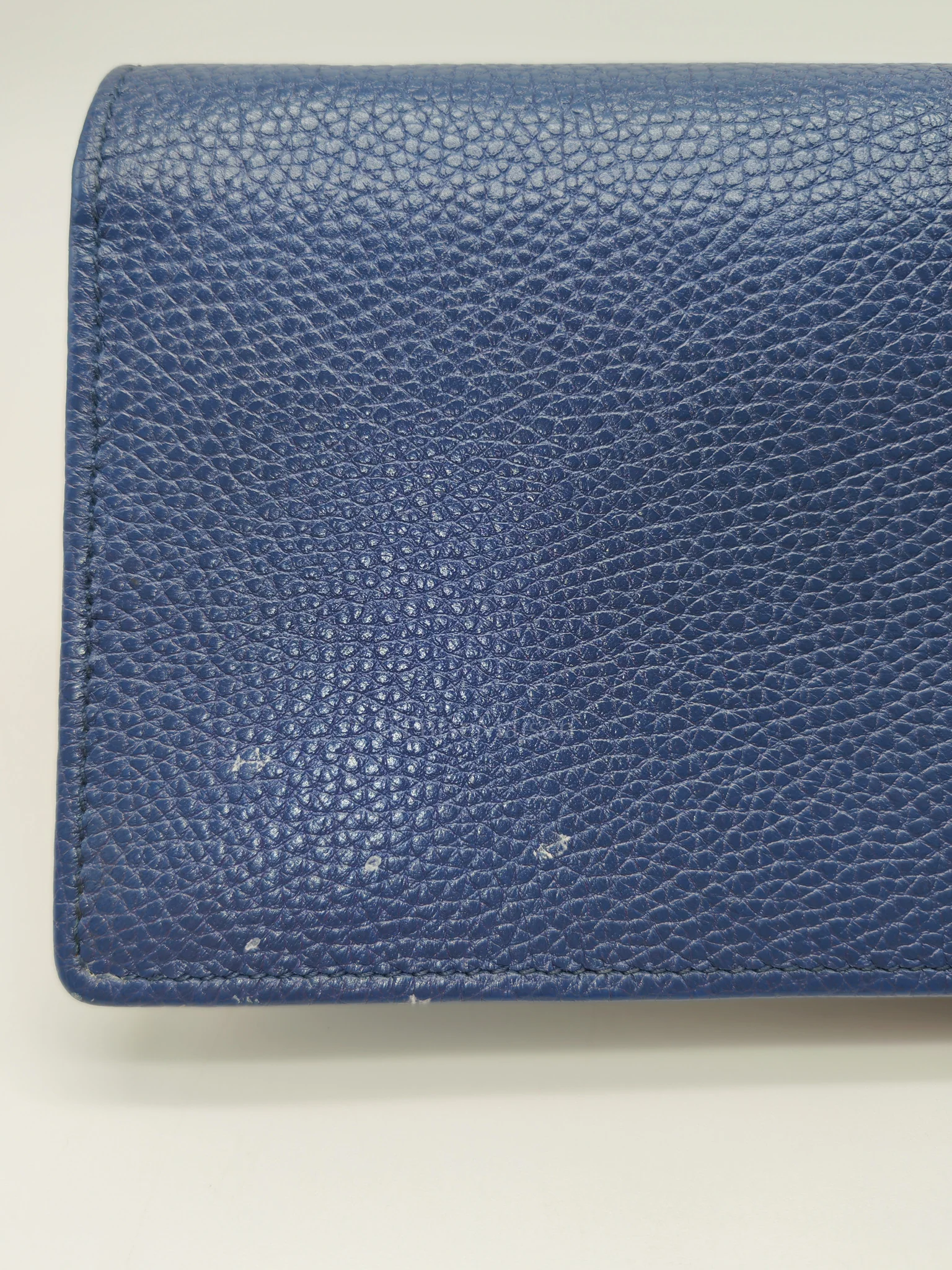 Gucci Soho Wallet on Chain in Blue Grained Leather Light Gold Hardware - Image 13