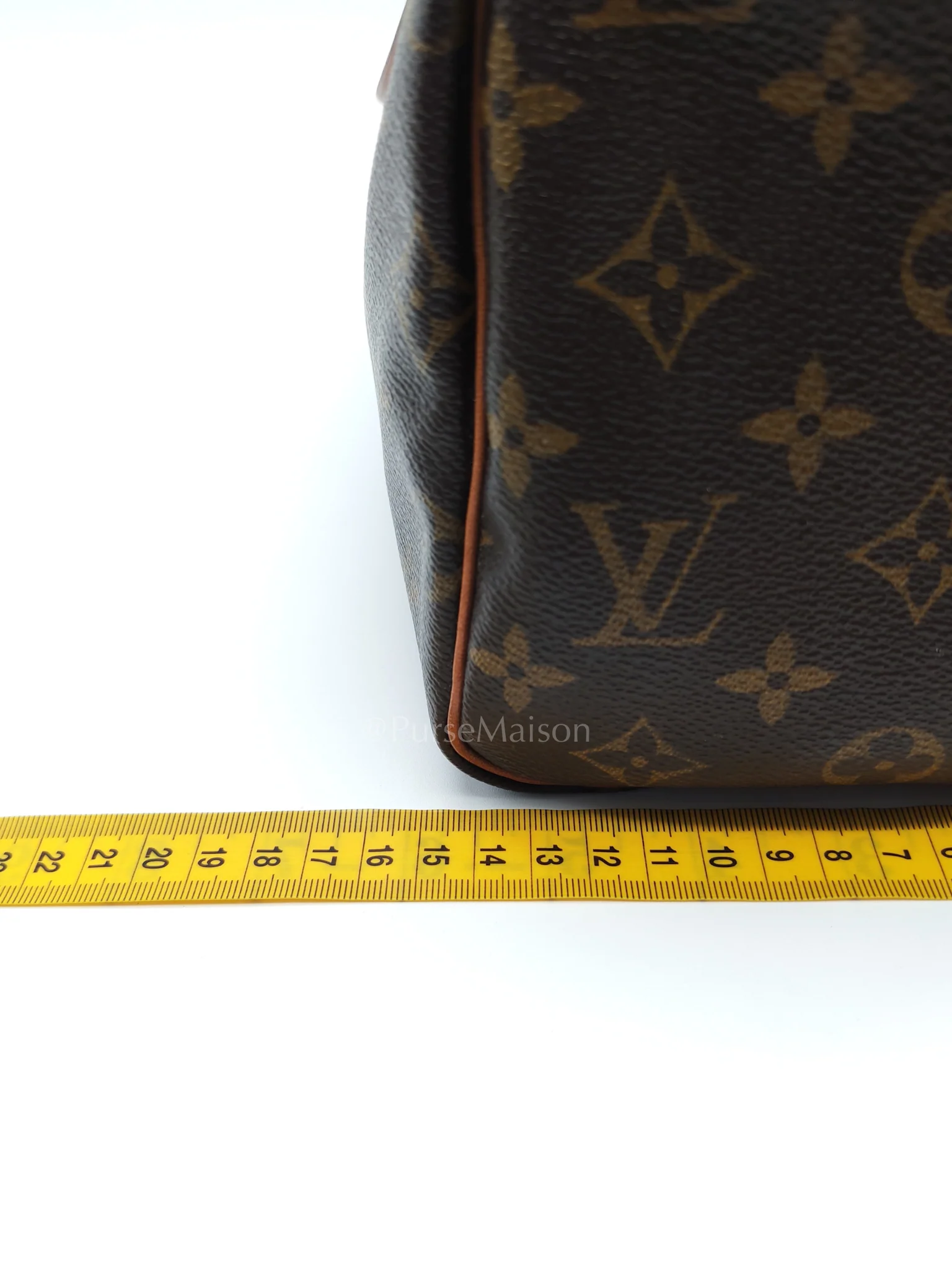 Louis Vuitton Speedy 25 Vintage in Monogram Canvas Handbag (Date Code: SP0926) - Image 30