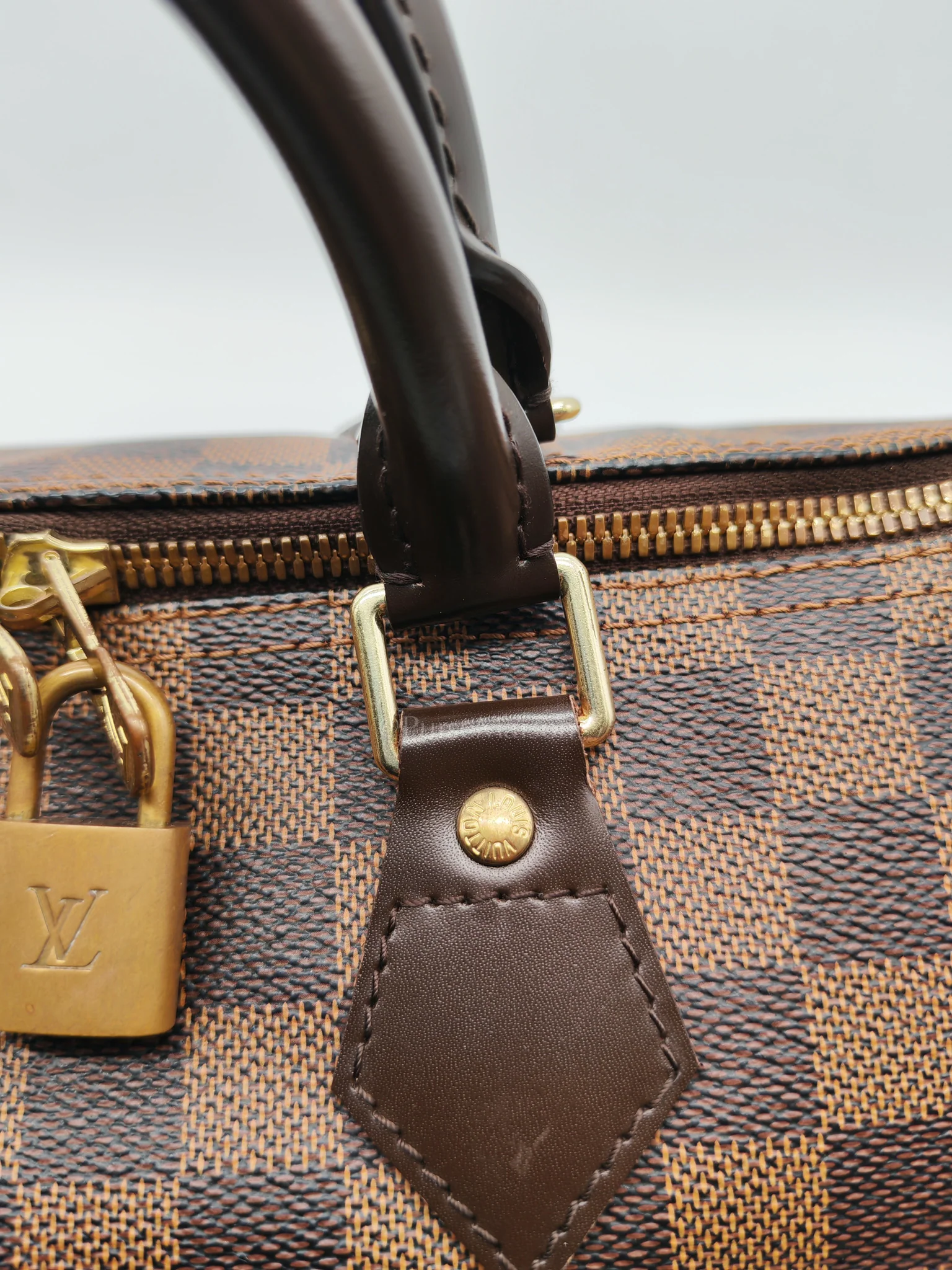 Louis Vuitton Speedy 30 Bandoullier in Damier Ebene Canvas & Gold Hardware (Datecode: CT0134) - Image 23