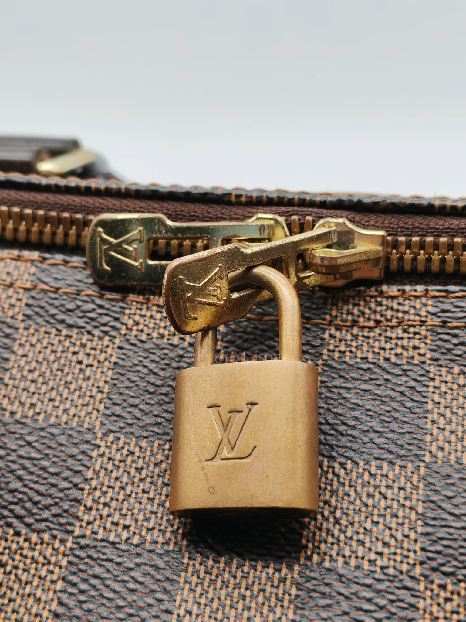 Louis Vuitton Speedy 30 Bandoullier in Damier Ebene Canvas & Gold Hardware (Datecode: CT0134) - Image 31