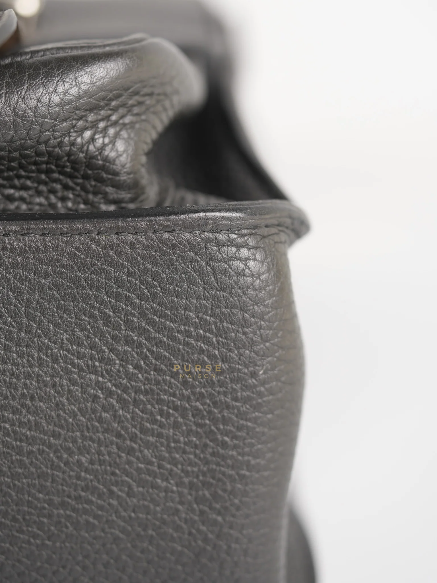 Hermes Steve Messenger 35 in Noir & Etoupe Clemence Leather Palladium Hardware Stamp X(2016) - Image 19