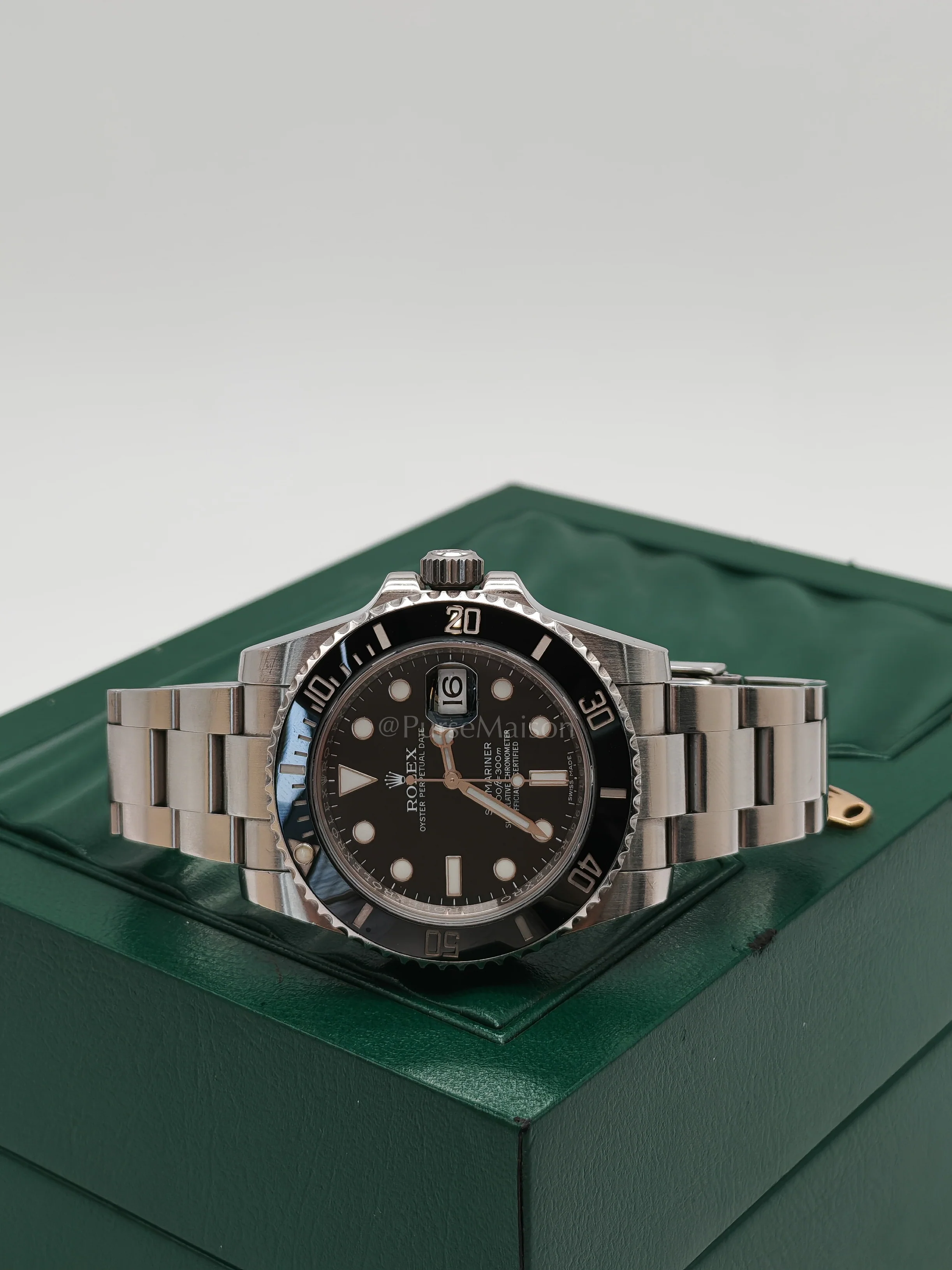 Rolex Submariner Oyster Perpetual Date 40mm Black Dial Stainless Steel (Reference No. 116610LN) - Image 7