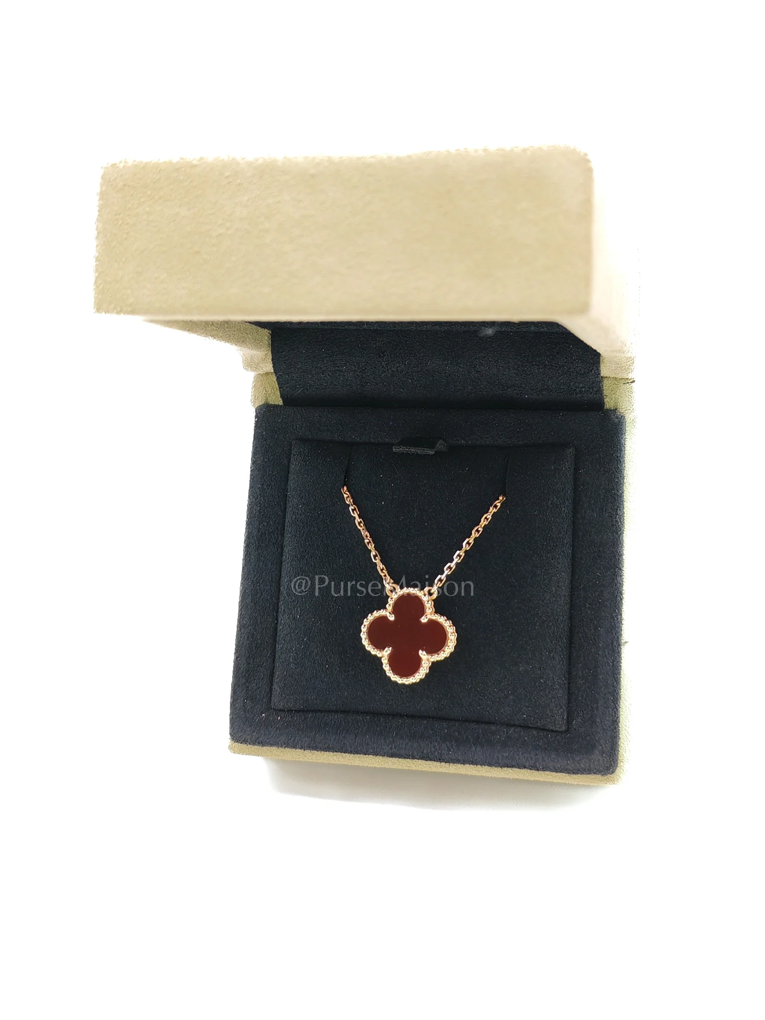 Van Cleef & Arpels Vintage Alhambra Carnelian Mother of Pearl Pendant Yellow Gold Necklace Year 2020 - Image 3