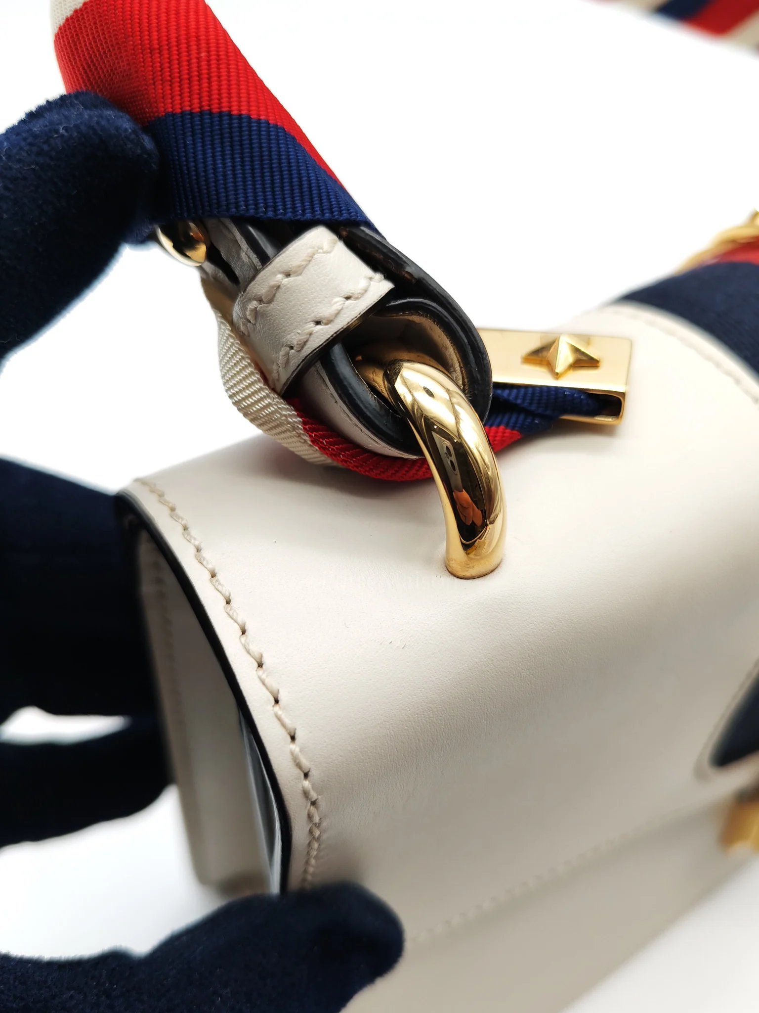 Gucci Sylvie Shoulder Bag in Off White Smooth Calfskin Leather - Image 20
