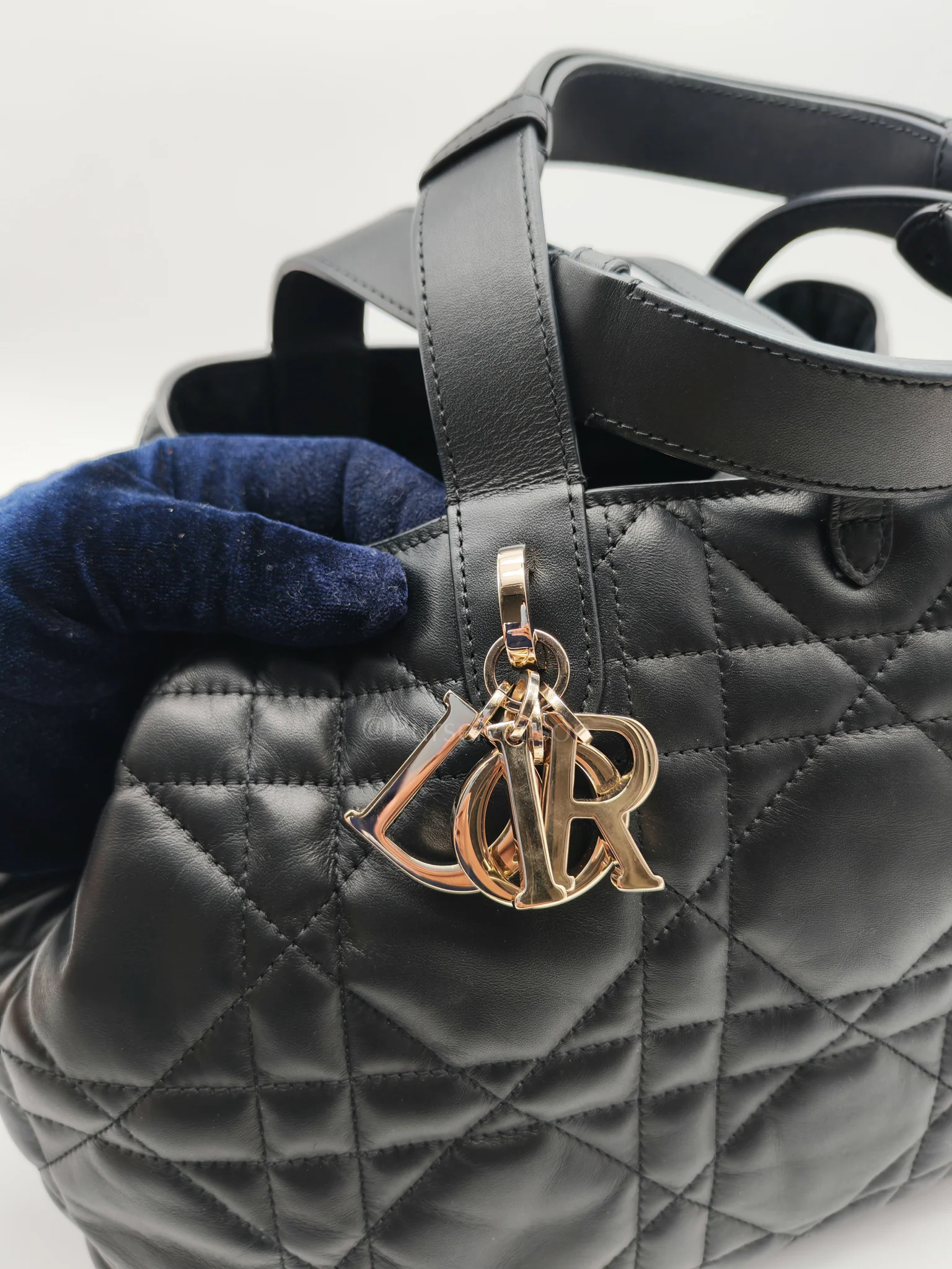Christian Dior Toujours Medium in Black Lambskin Leather Hand Bag - Image 18