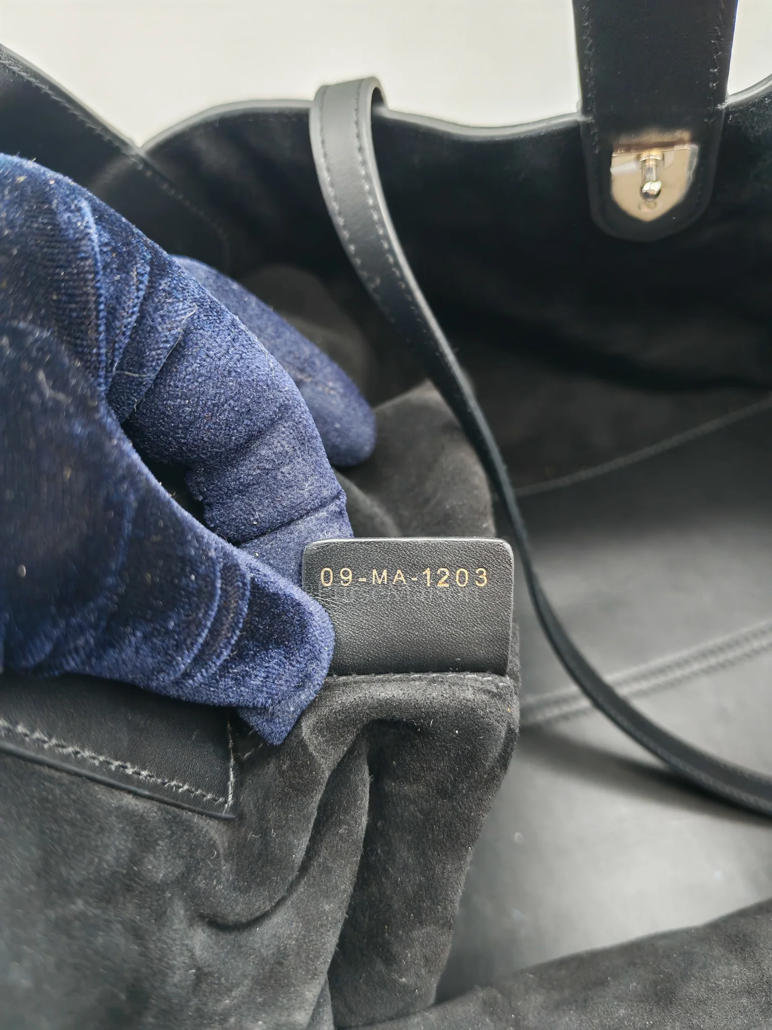 Christian Dior Toujours Medium in Black Lambskin Leather Hand Bag - Image 29