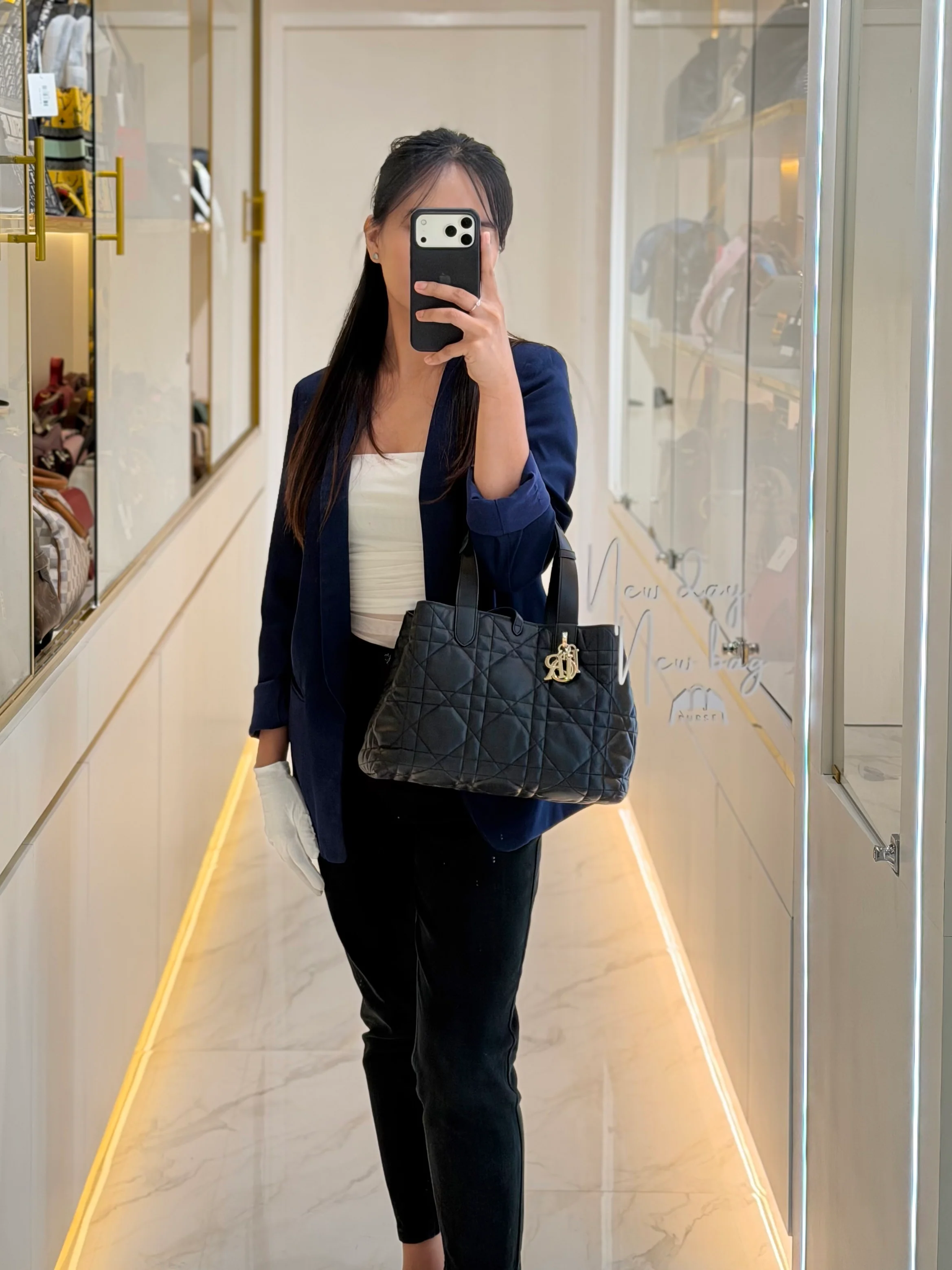 Christian Dior Toujours Medium in Black Lambskin Leather Hand Bag - Image 36
