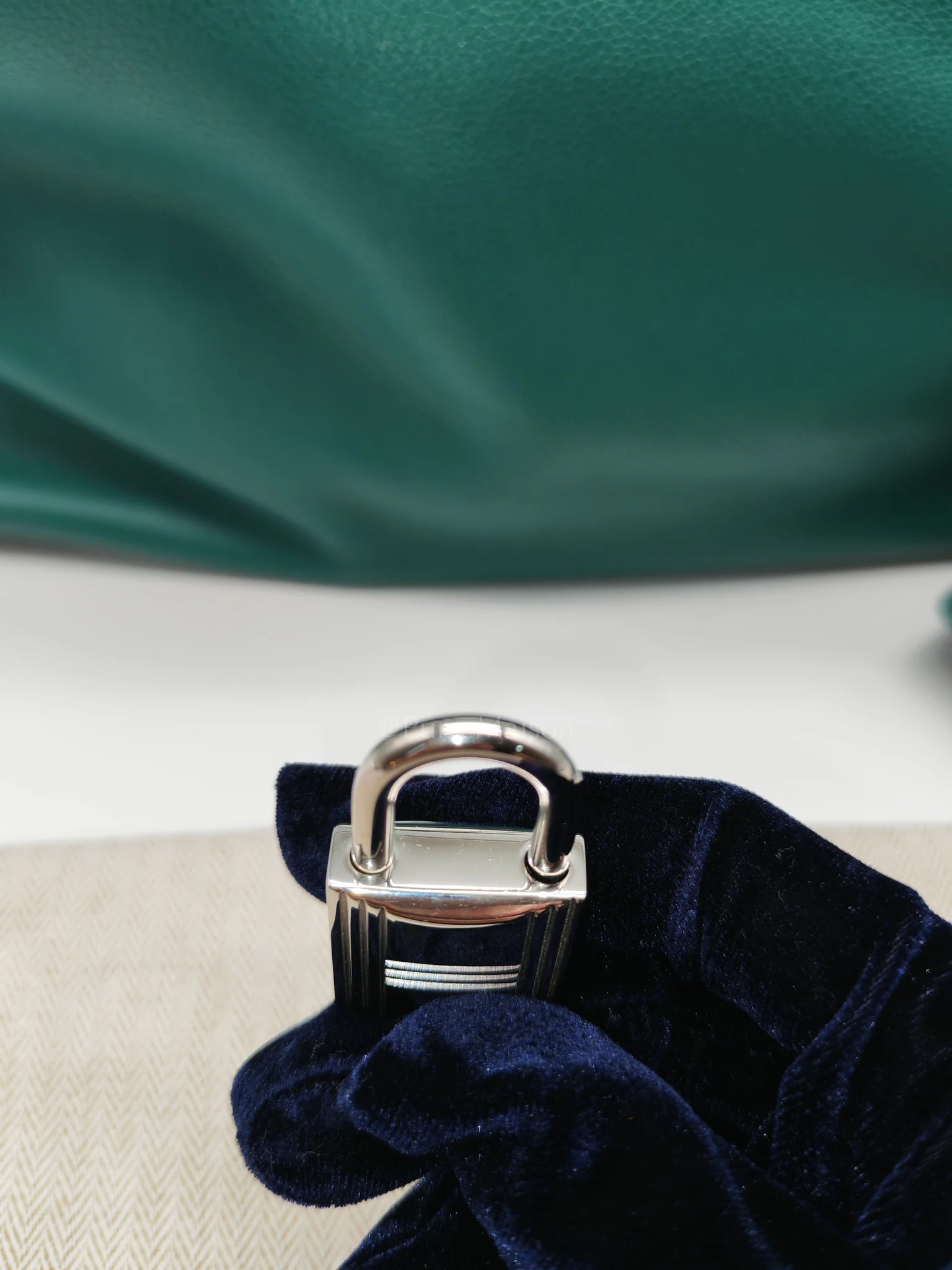 Hermes Toolbox 33 in Malachite Evercolor Leather Palladium Hardware - Image 35
