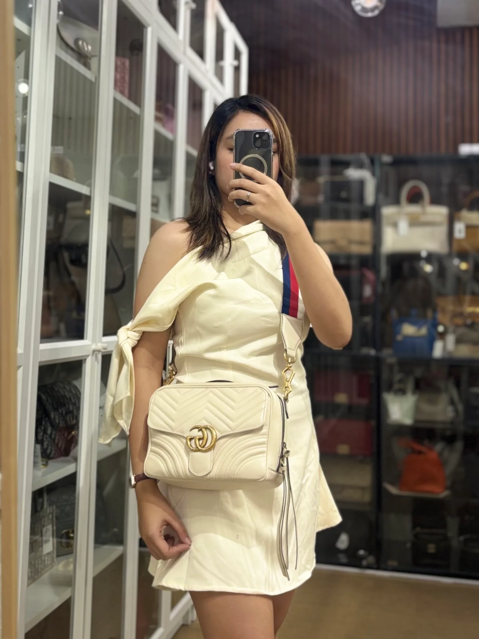 Gucci GG Marmont Top-Handle Medium in Matelassé Sylvie Web Calfskin Leather - Image 41