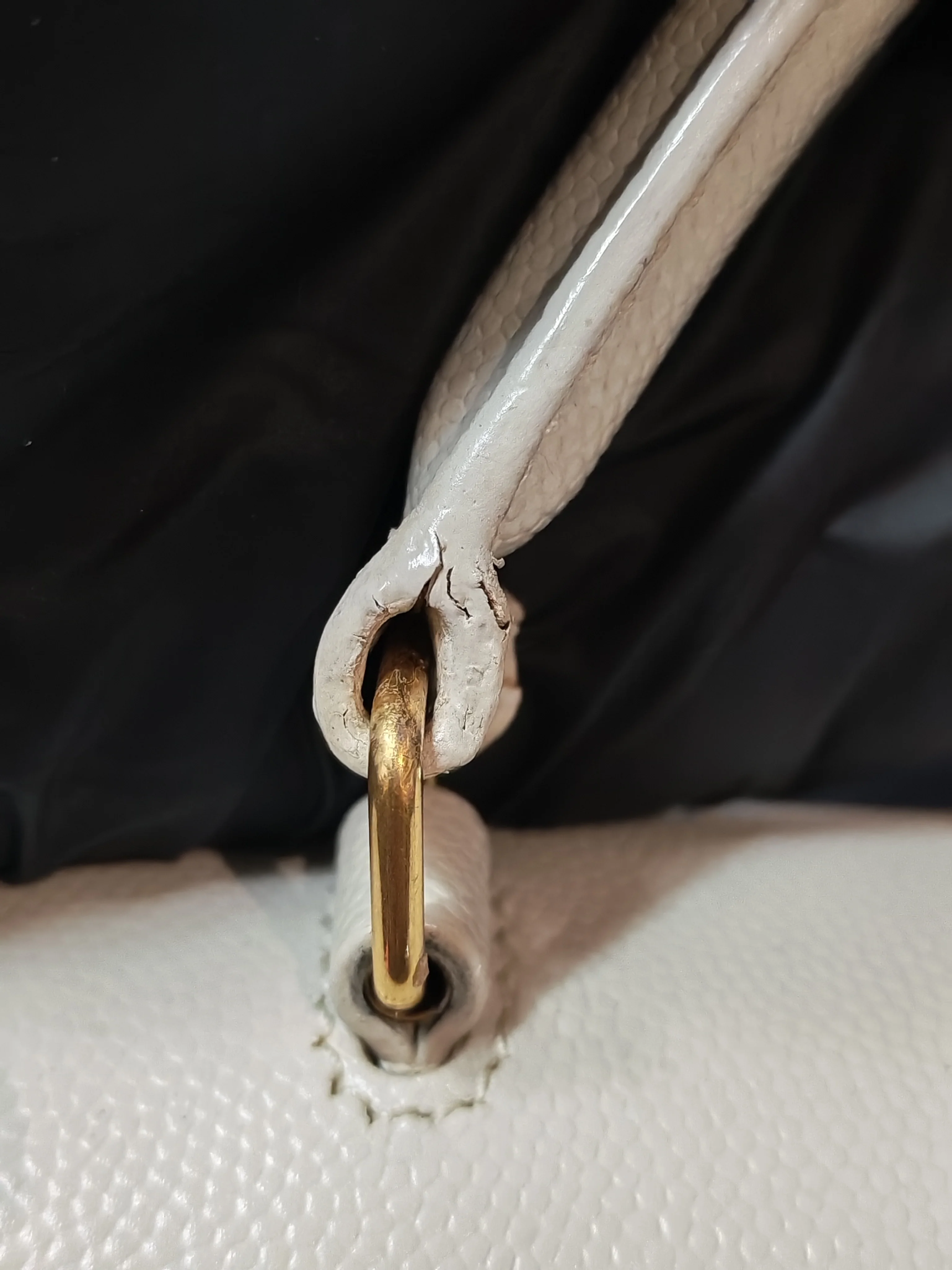 Yves Saint Laurent Cassandra Top Handle Medium in Off White Grained Calfskin Leather - Image 34