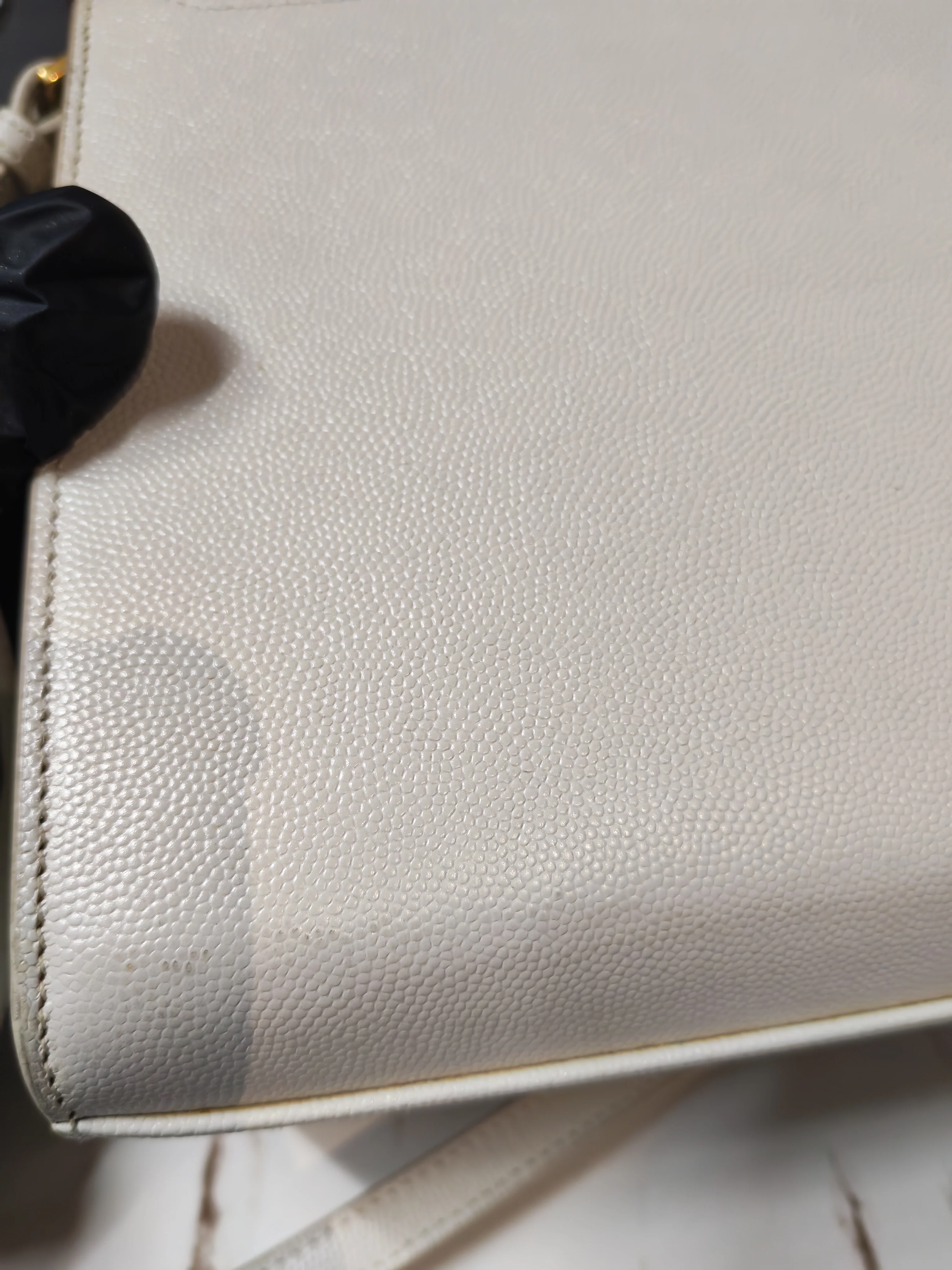 Yves Saint Laurent Cassandra Top Handle Medium in Off White Grained Calfskin Leather - Image 36