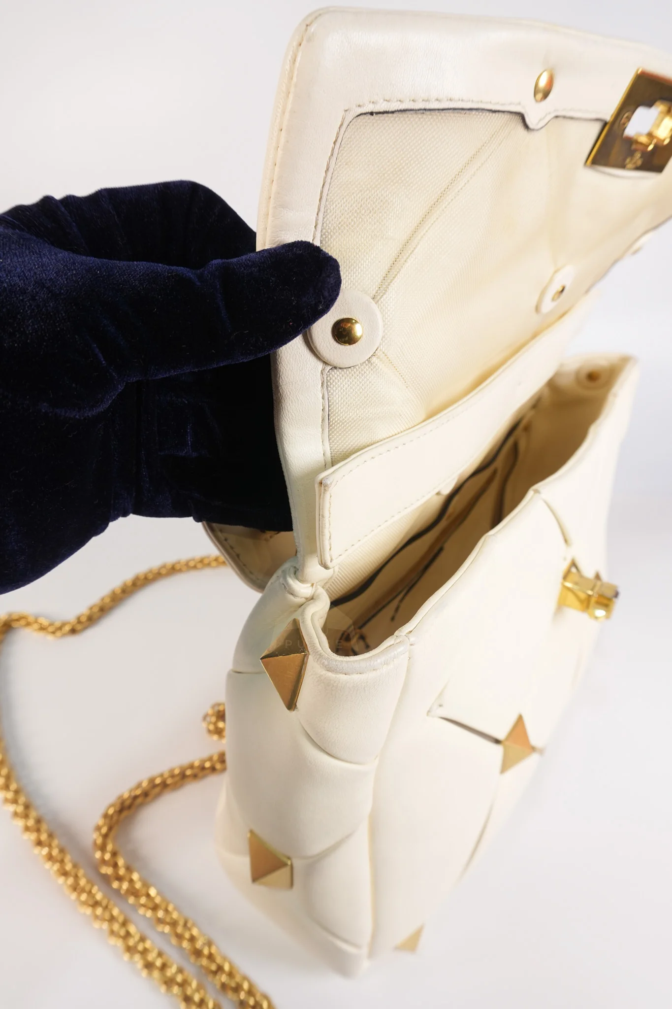 Valentino Roman Stud Top Handle Off White Nappa Leather Crossbody Bag - Image 37