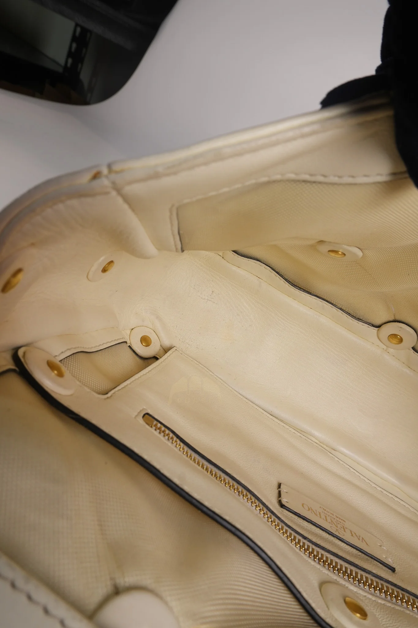 Valentino Roman Stud Top Handle Off White Nappa Leather Crossbody Bag - Image 49