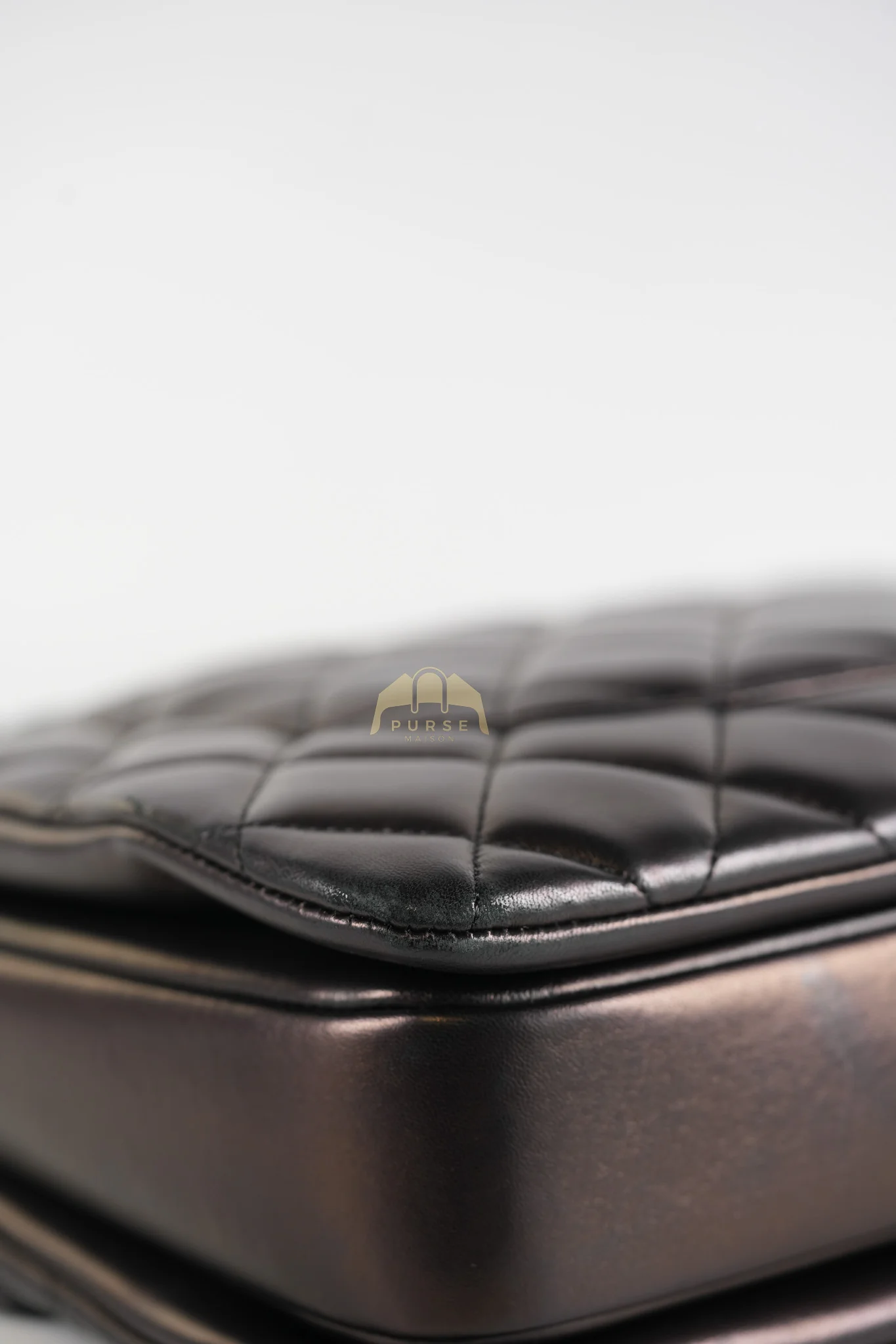 Chanel Trendy CC Top Handle Jumbo in Black Lambskin Light Gold Hardware (Series 19) - Image 10