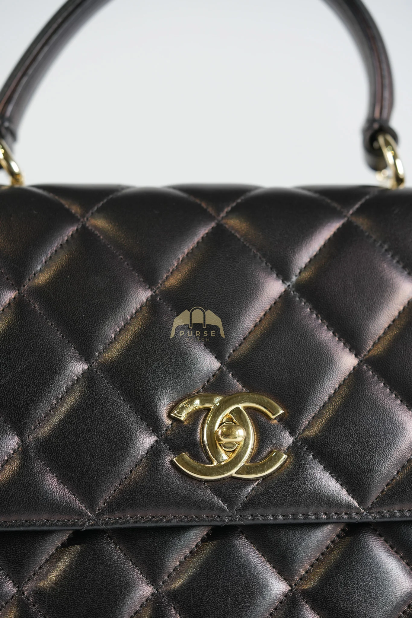 Chanel Trendy CC Top Handle Jumbo in Black Lambskin Light Gold Hardware (Series 19) - Image 18