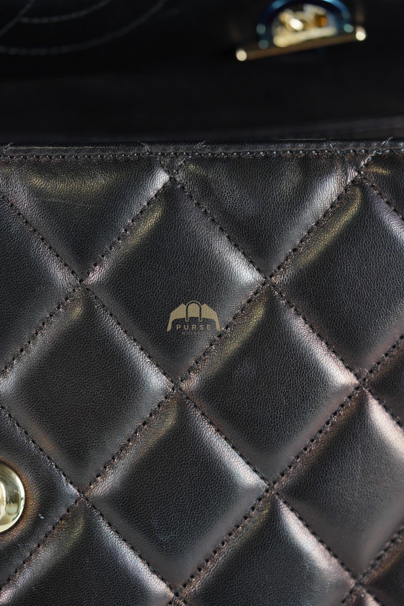 Chanel Trendy CC Top Handle Jumbo in Black Lambskin Light Gold Hardware (Series 19) - Image 33
