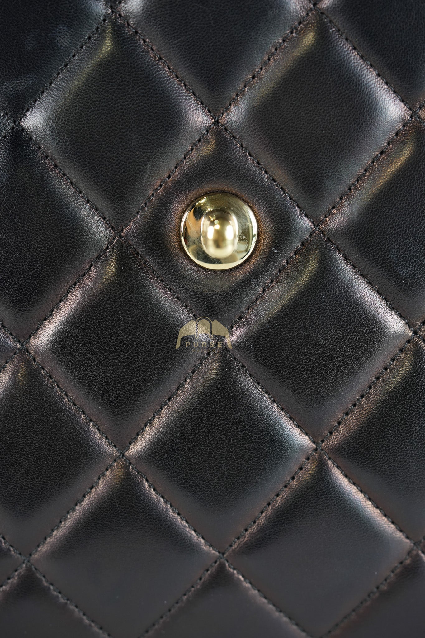 Chanel Trendy CC Top Handle Jumbo in Black Lambskin Light Gold Hardware (Series 19) - Image 34