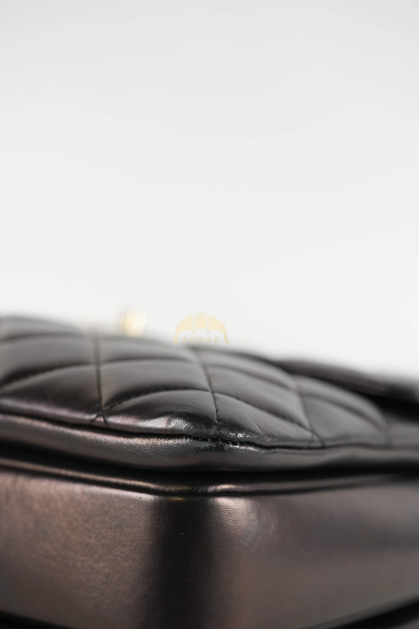 Chanel Trendy CC Top Handle Jumbo in Black Lambskin Light Gold Hardware (Series 19) - Image 9